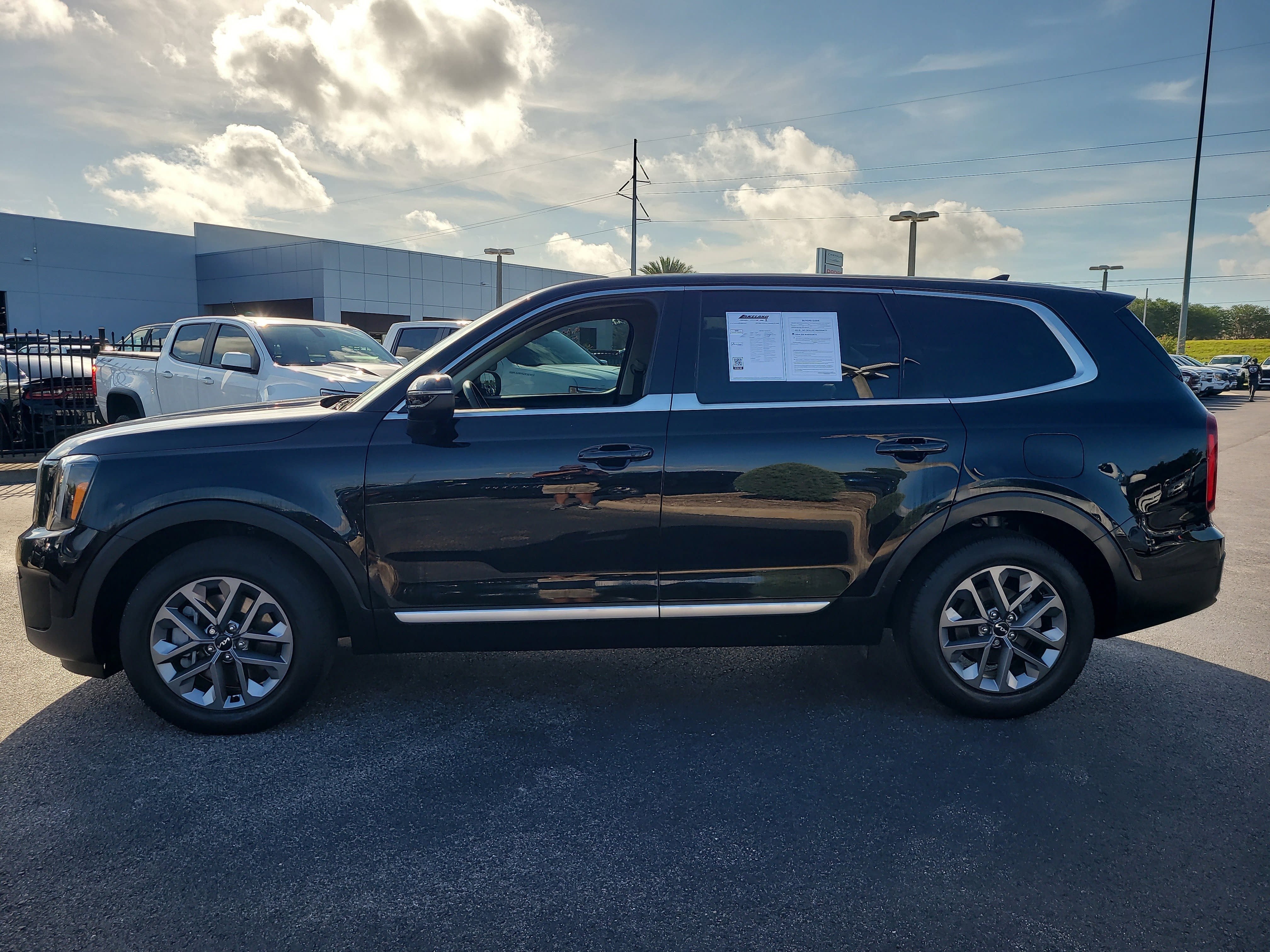 2023 Kia Telluride LX