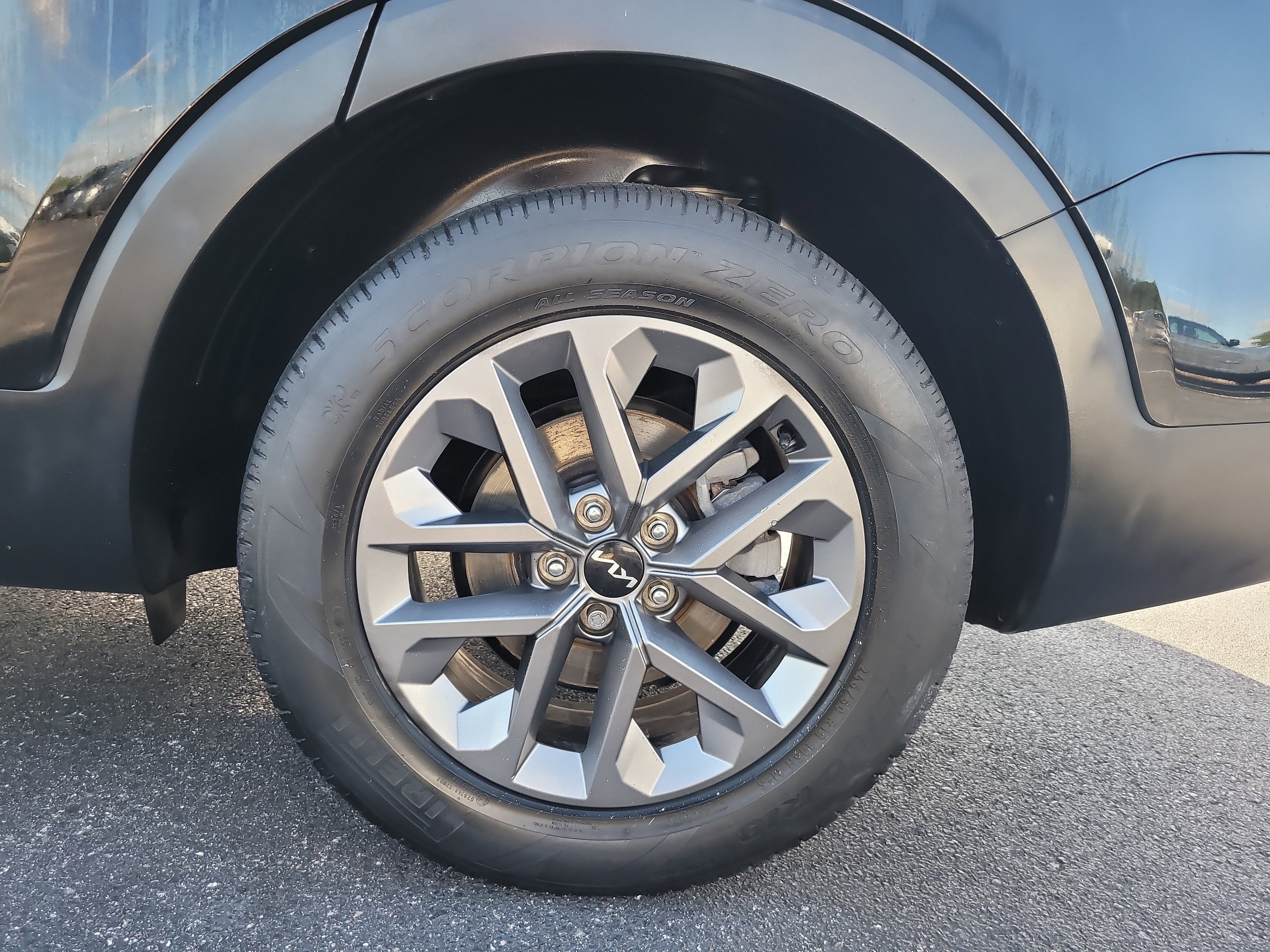 2023 Kia Telluride LX