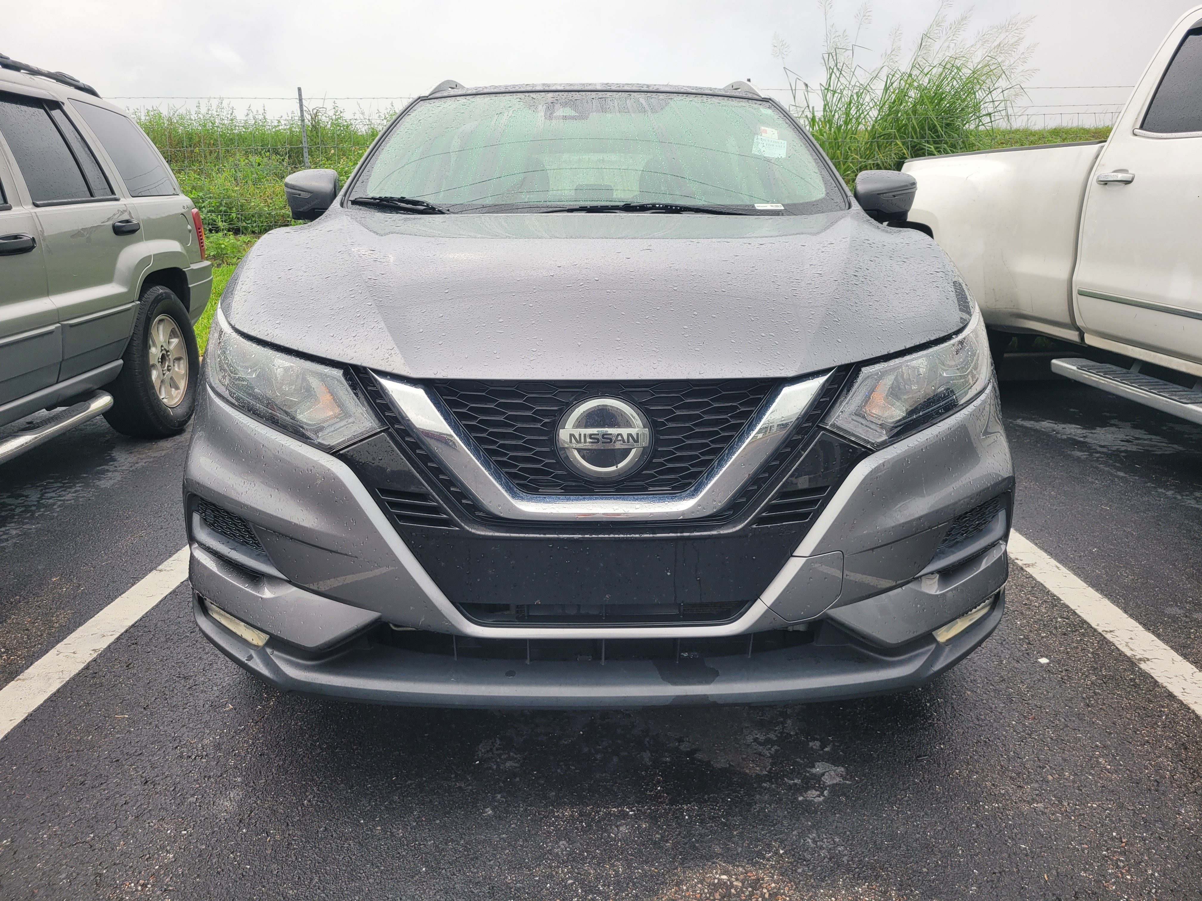 2022 Nissan Rogue Sport SV