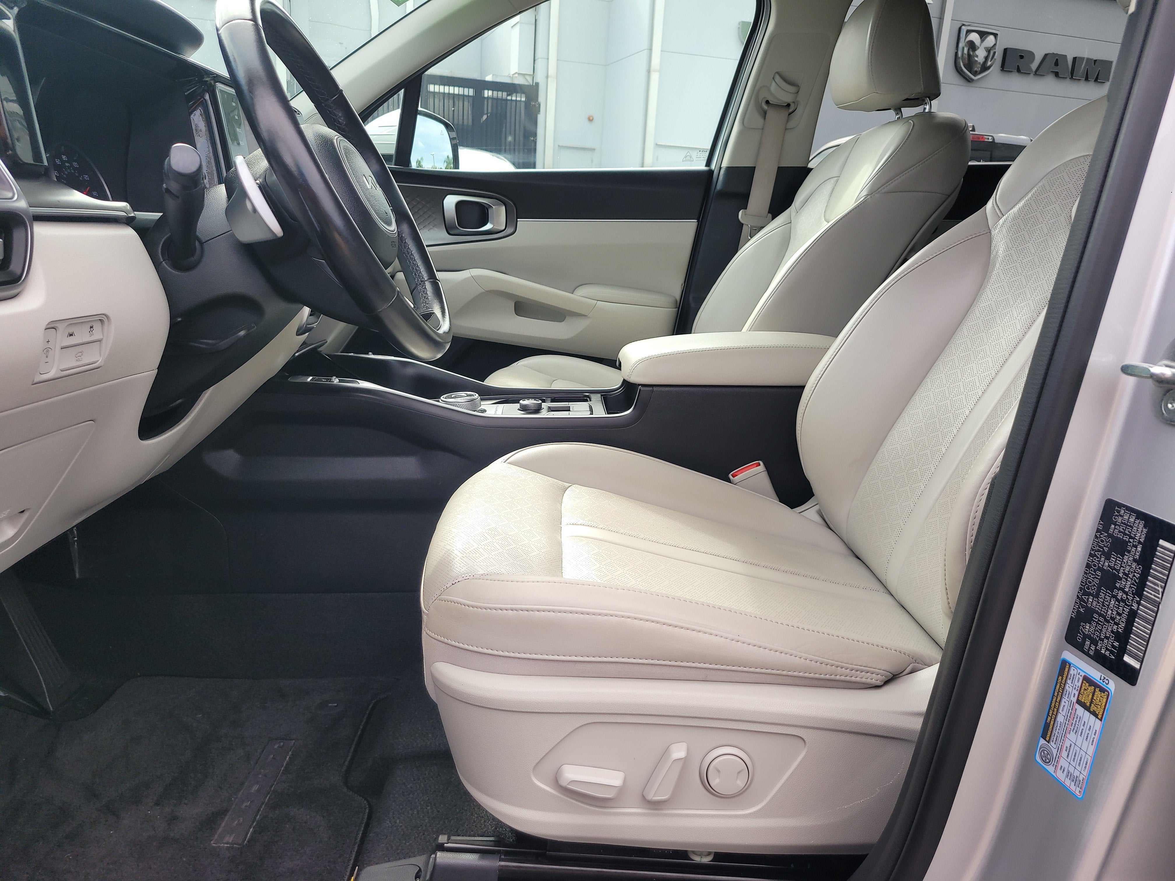2023 Kia Sorento Hybrid EX