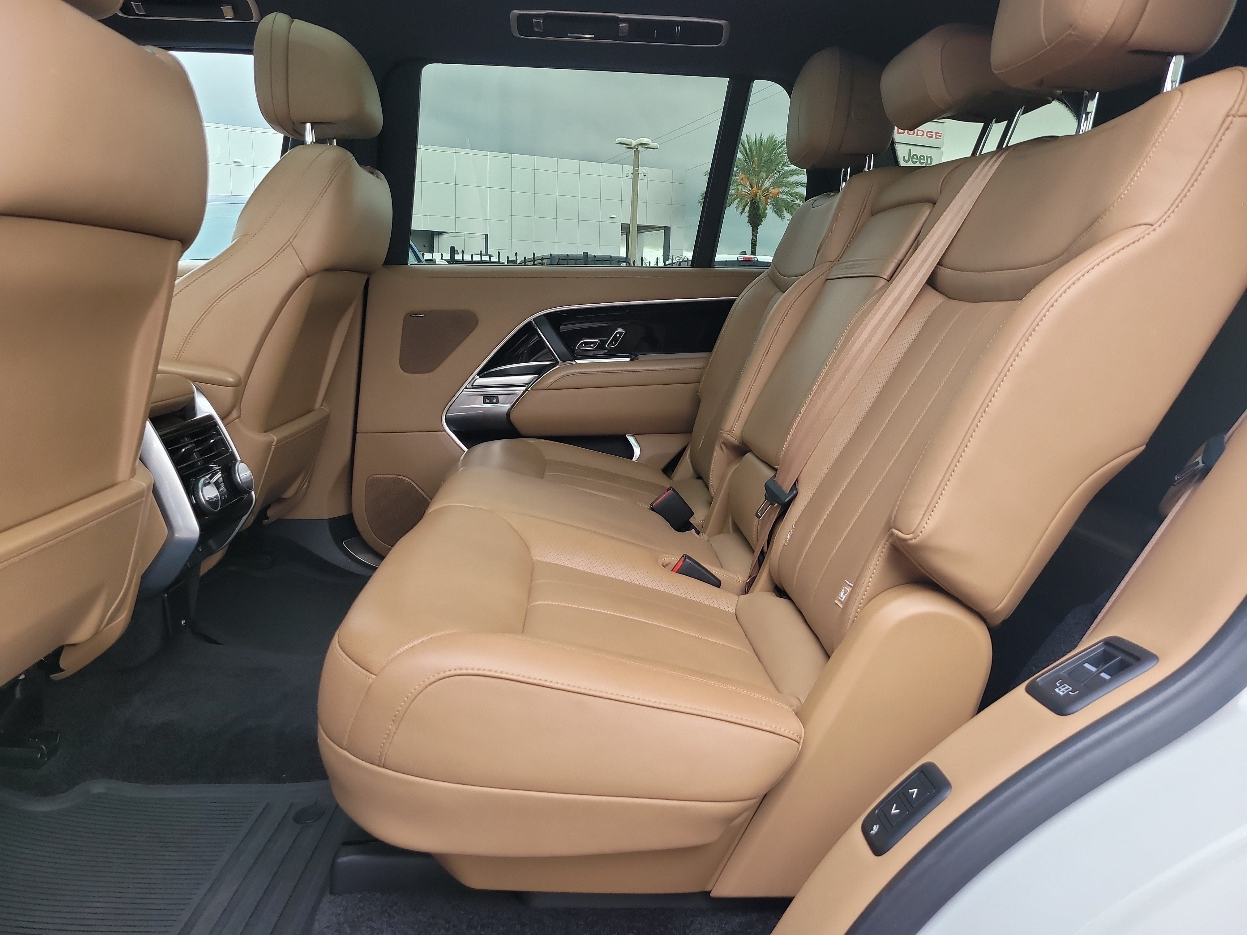 2024 Land Rover Range Rover SE