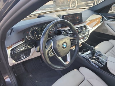 2018 BMW 5 Series 540i
