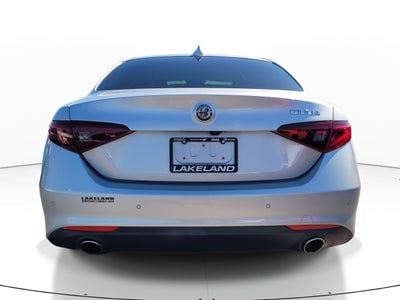 2021 Alfa Romeo Giulia Base