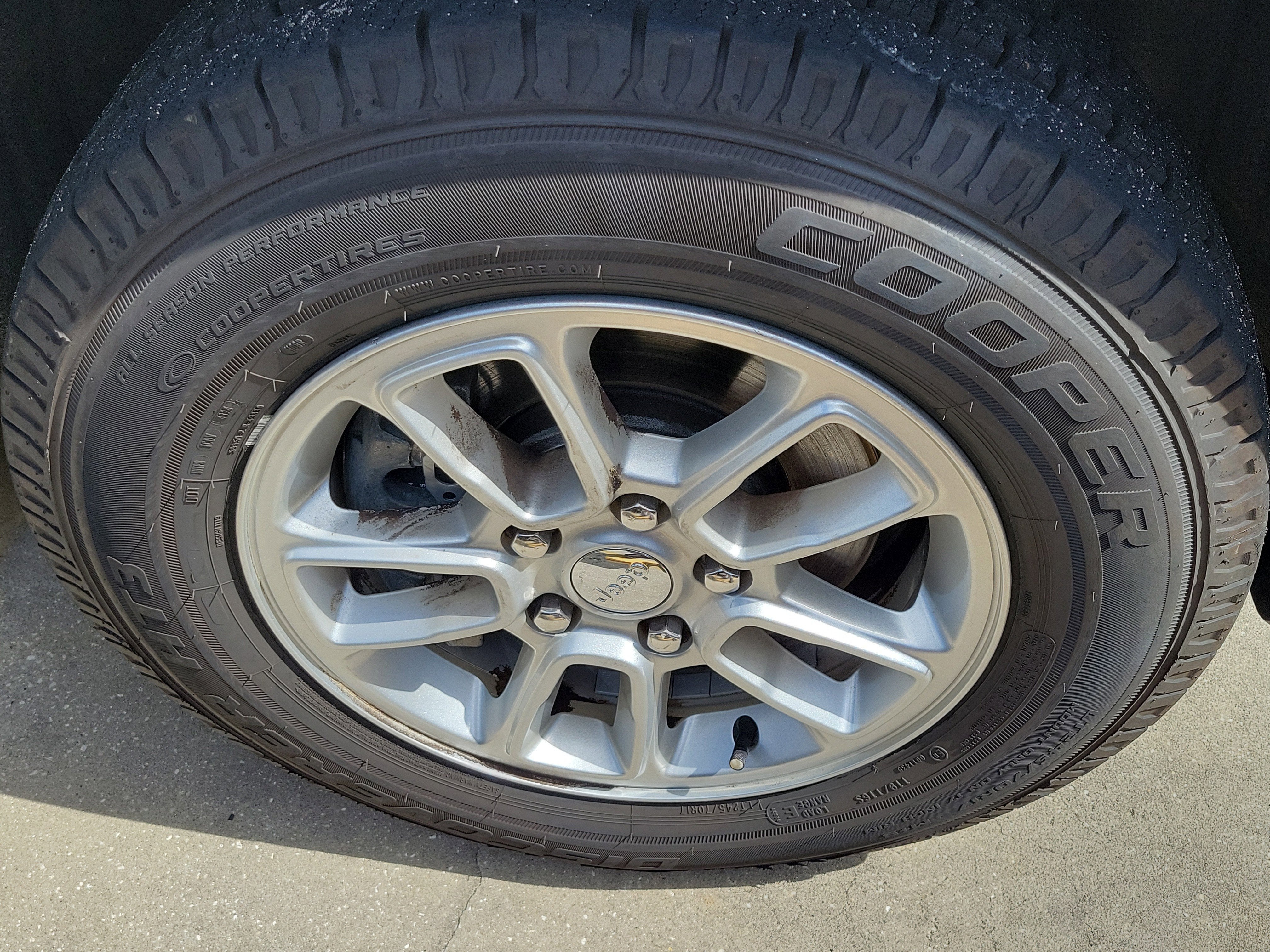 2020 Jeep Grand Cherokee Laredo E