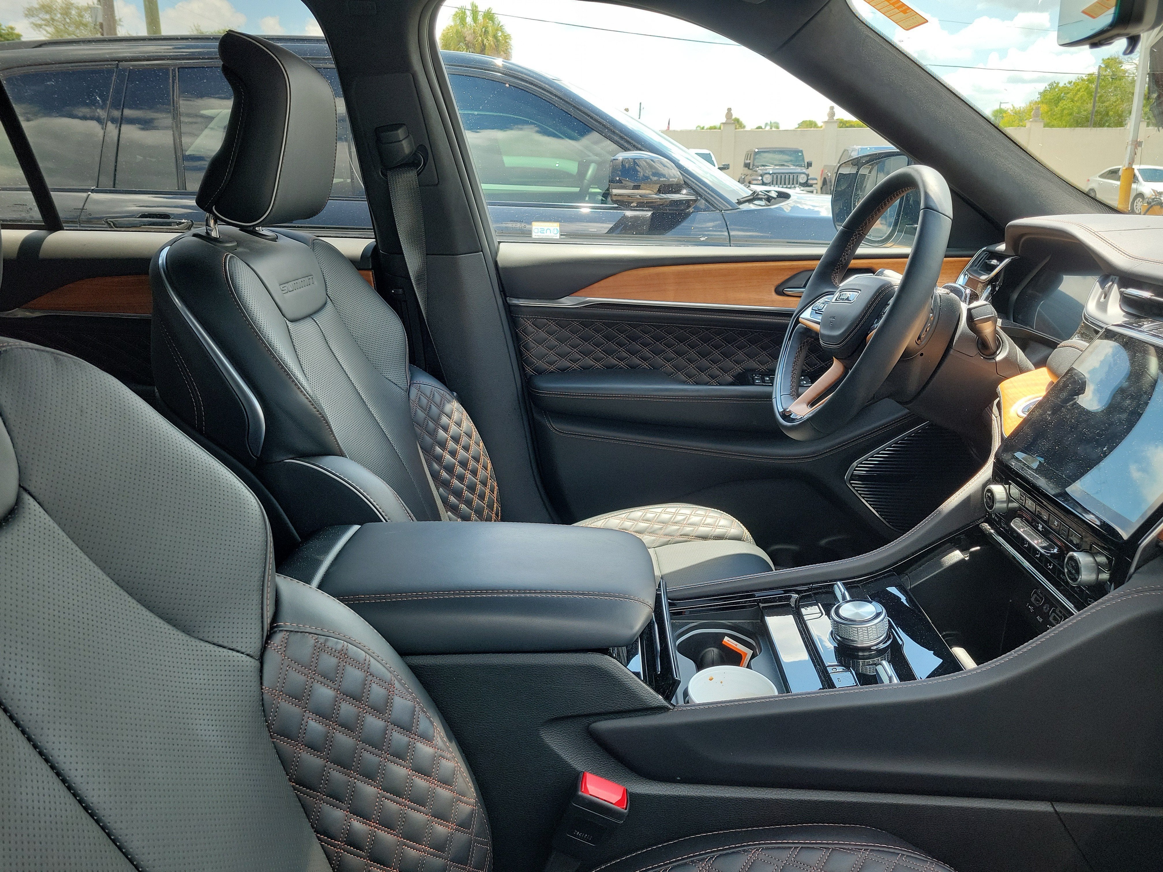 2025 Jeep Grand Cherokee Summit Reserve