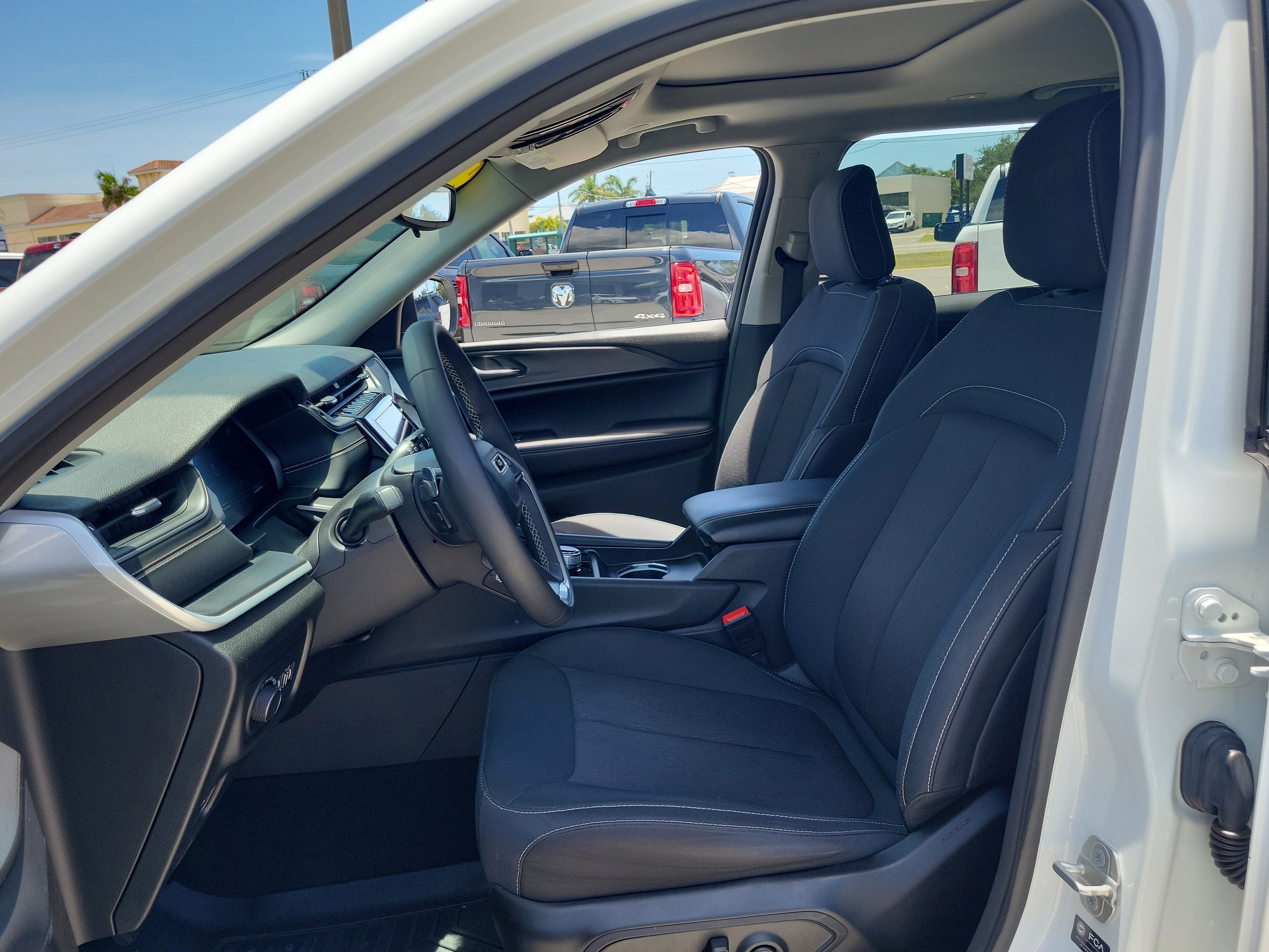 2024 Jeep Grand Cherokee L Laredo X