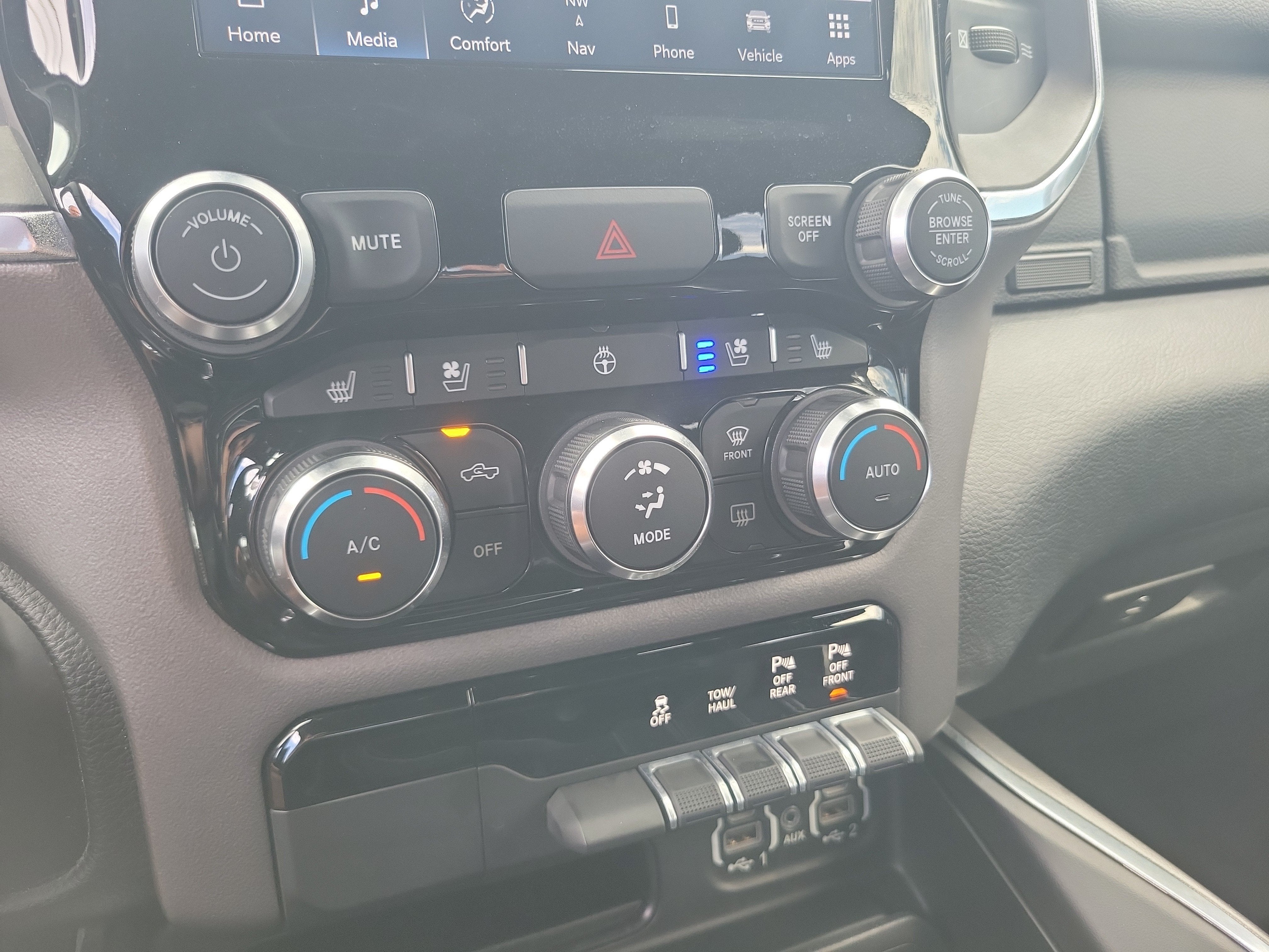 2022 RAM 1500 Laramie