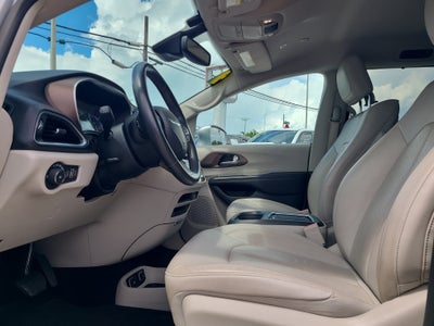 2019 Chrysler Pacifica Touring L Plus
