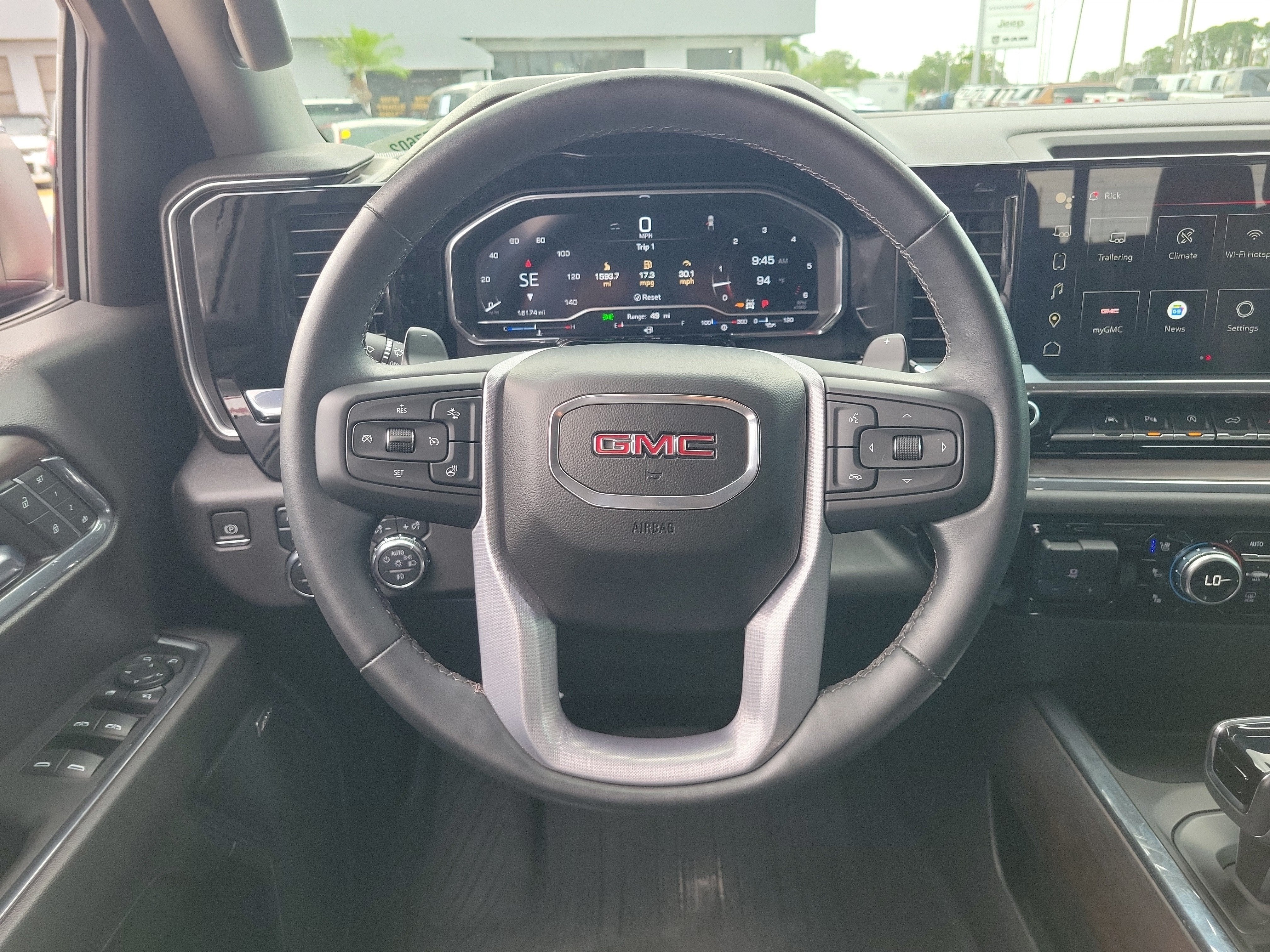 2024 GMC Sierra 1500 SLT