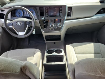 2019 Toyota Sienna LE Auto Access Seat