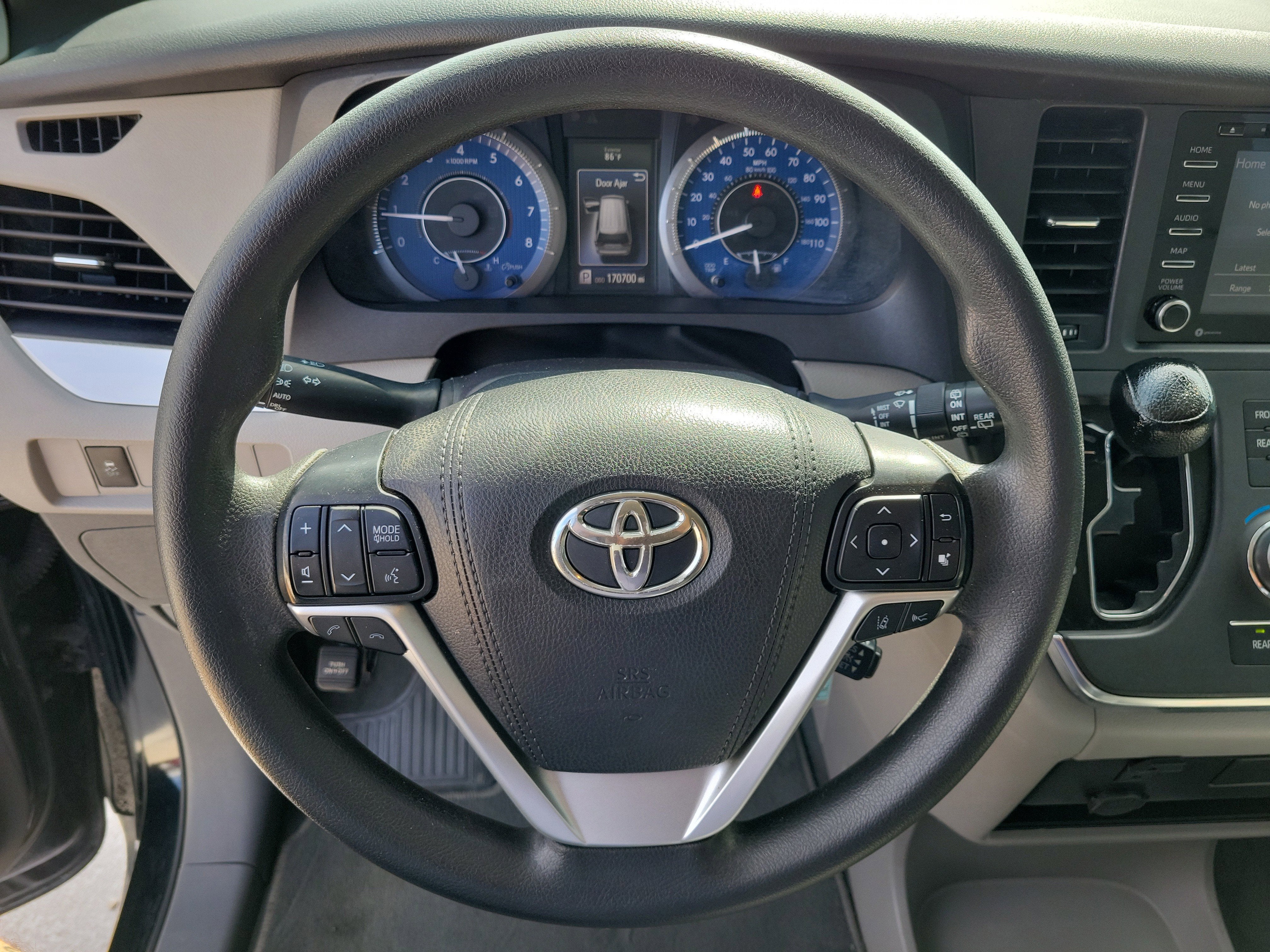 2019 Toyota Sienna LE Auto Access Seat