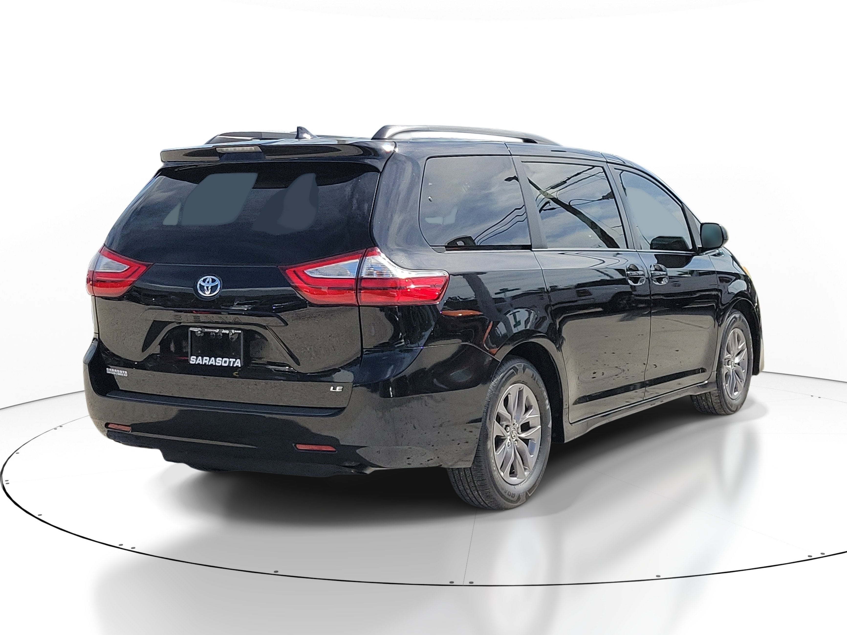 2019 Toyota Sienna LE Auto Access Seat