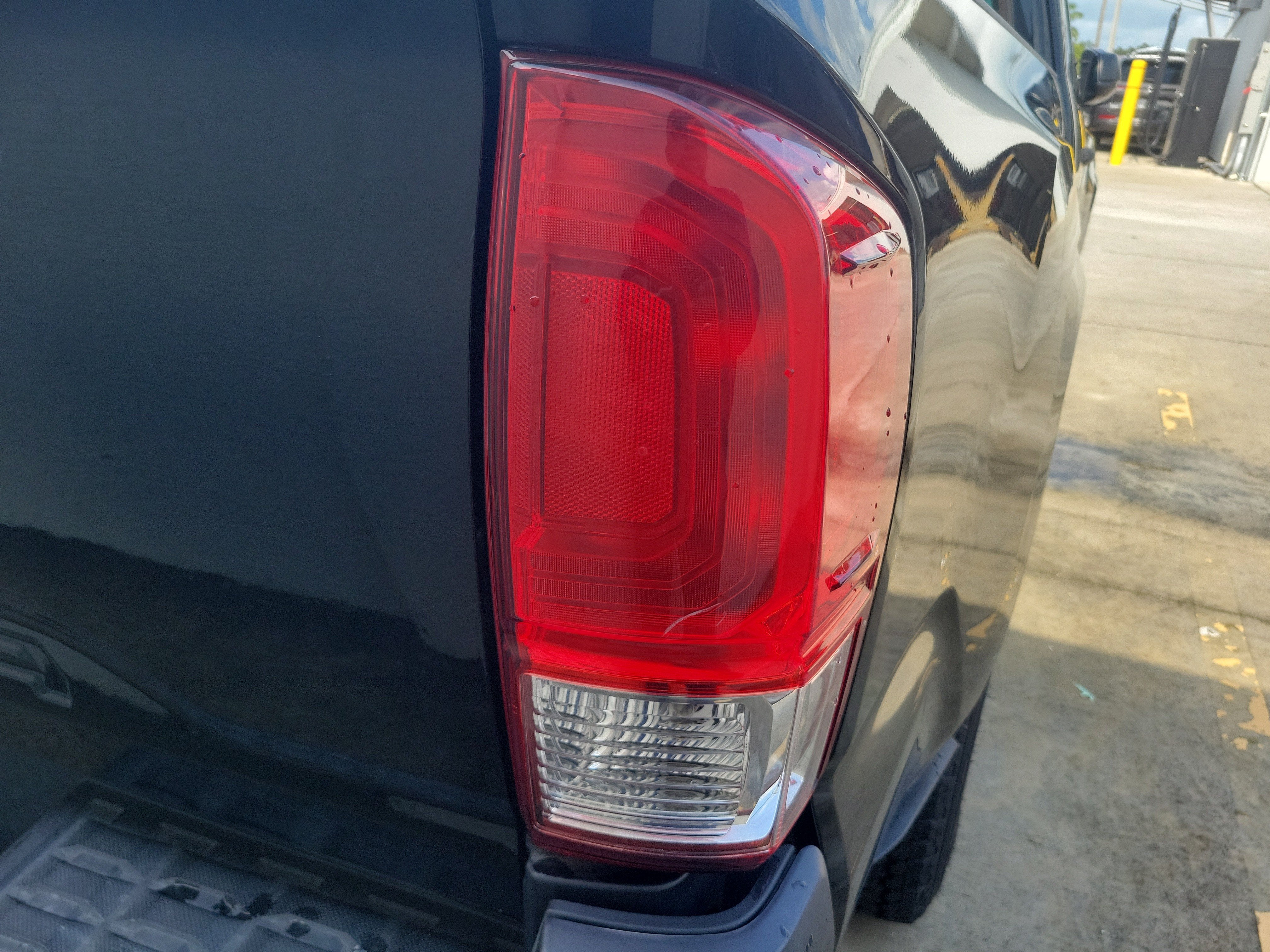 2016 Toyota Tacoma SR