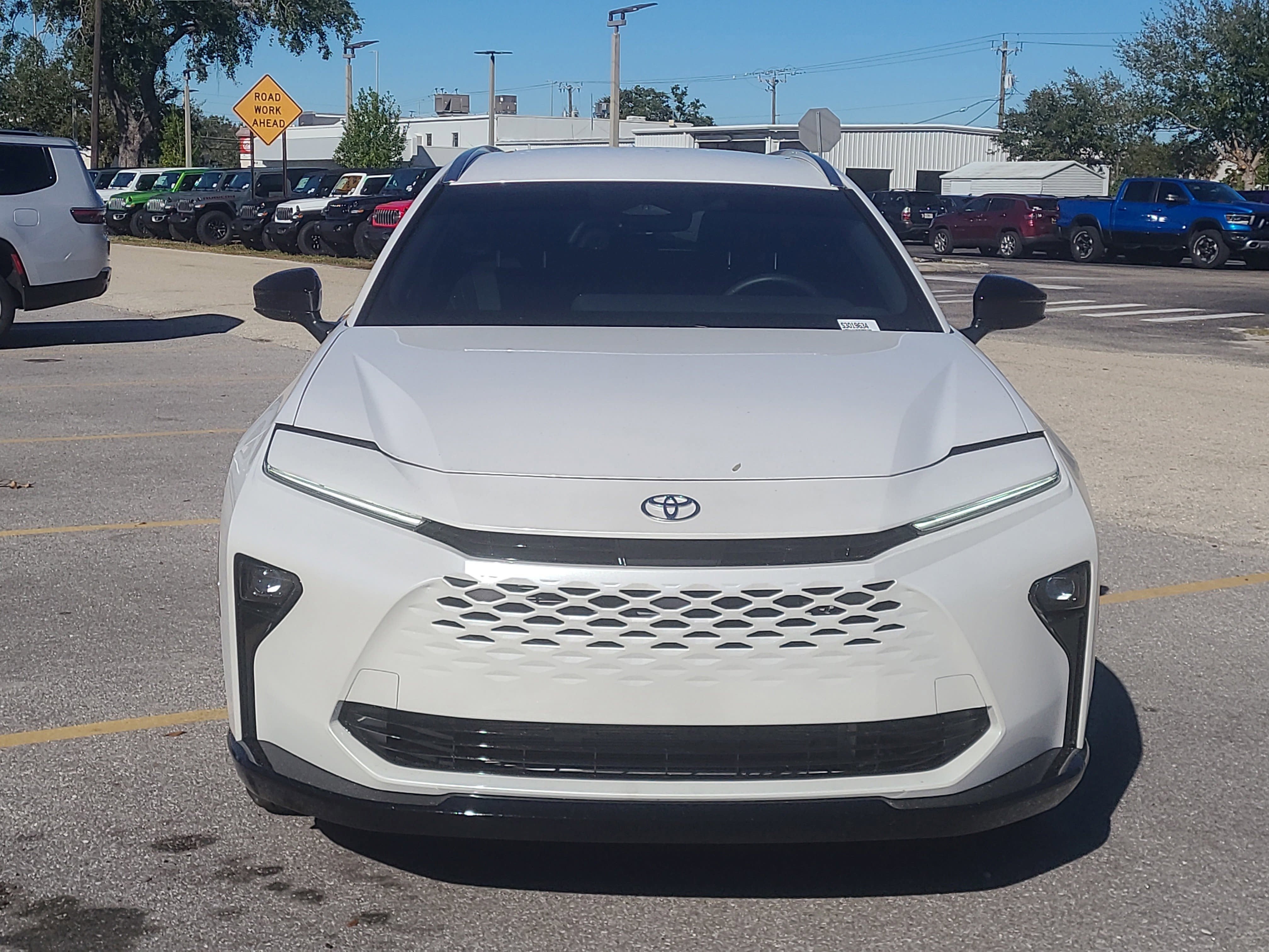 2025 Toyota Crown Signia XLE