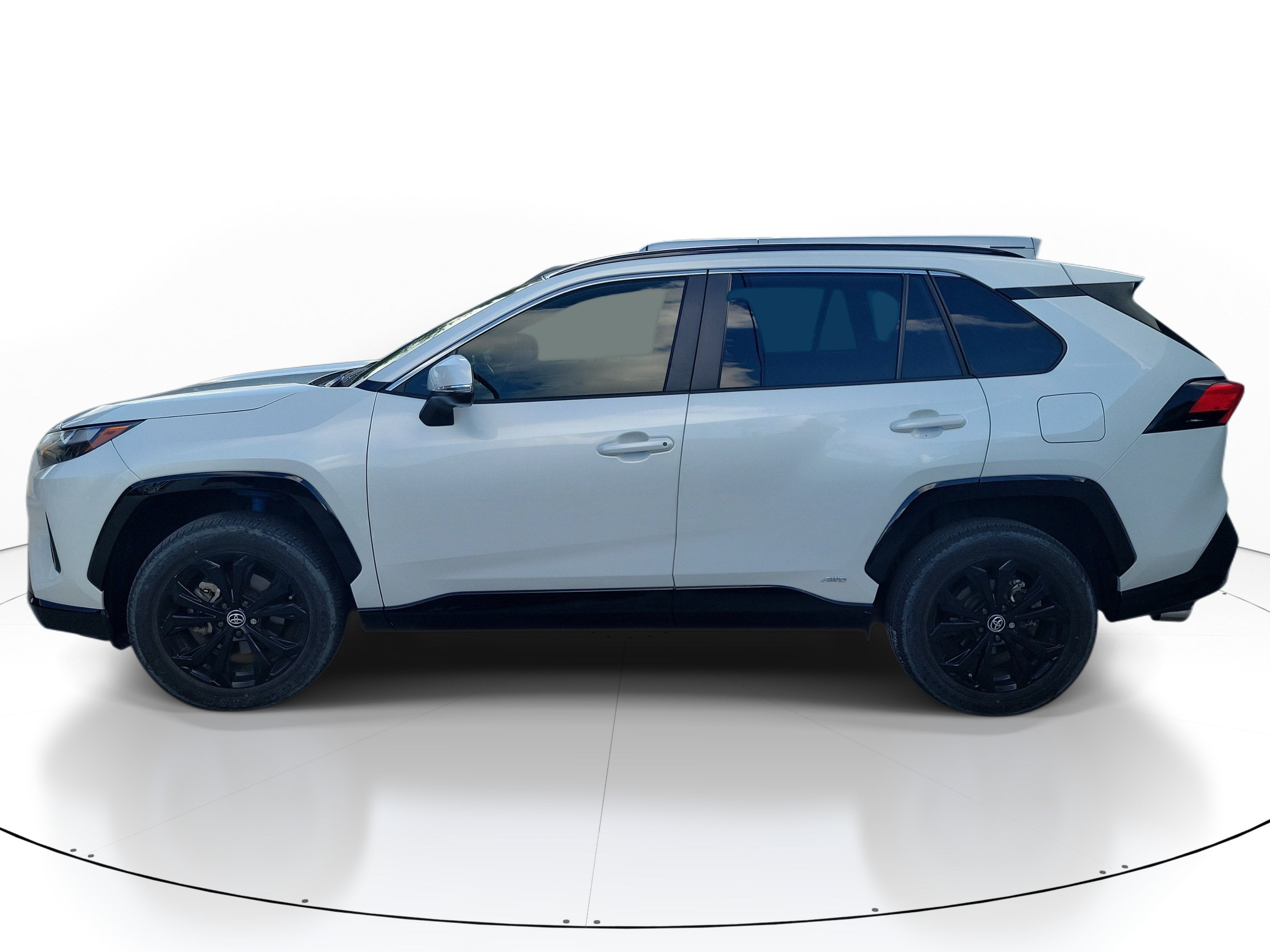 2023 Toyota RAV4 Hybrid SE