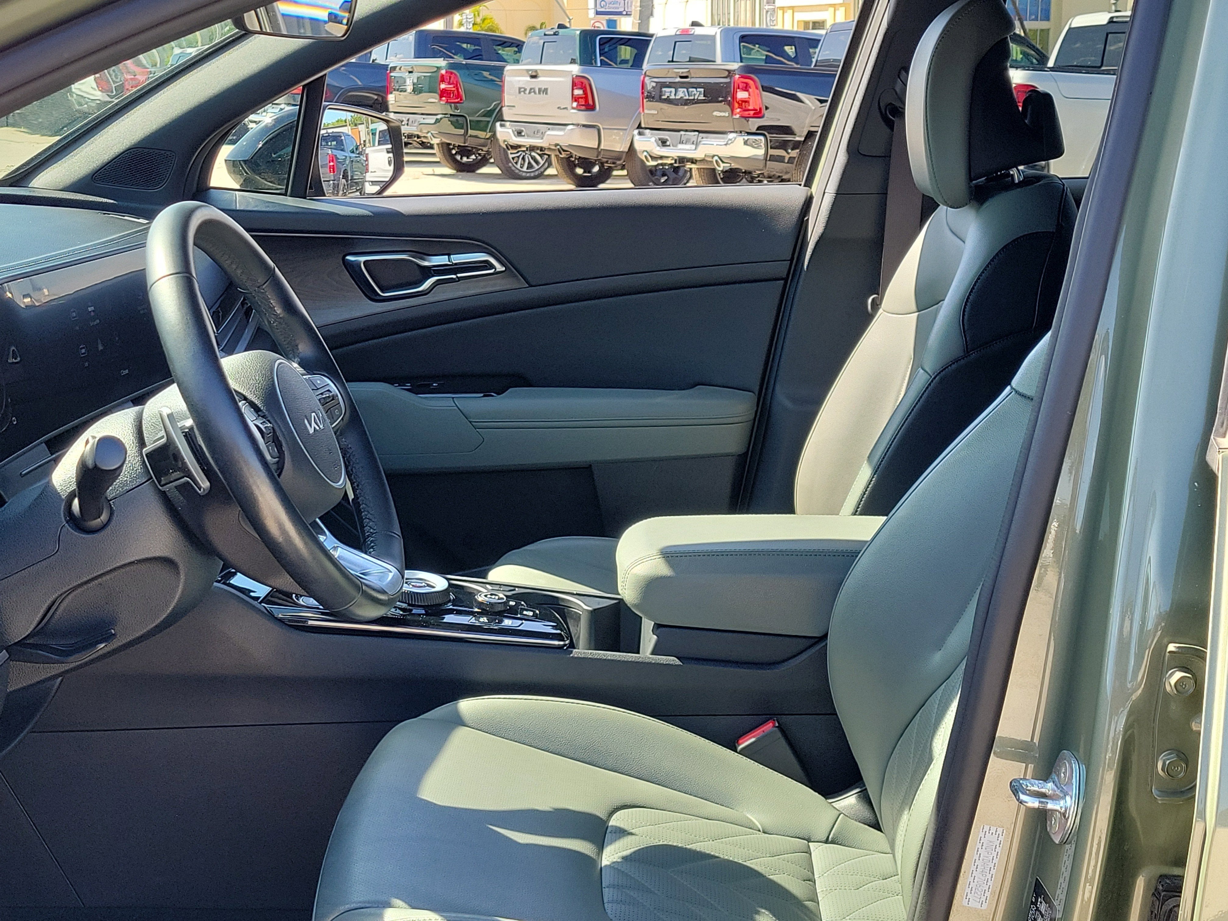 2023 Kia Sportage Plug-In Hybrid X-Line