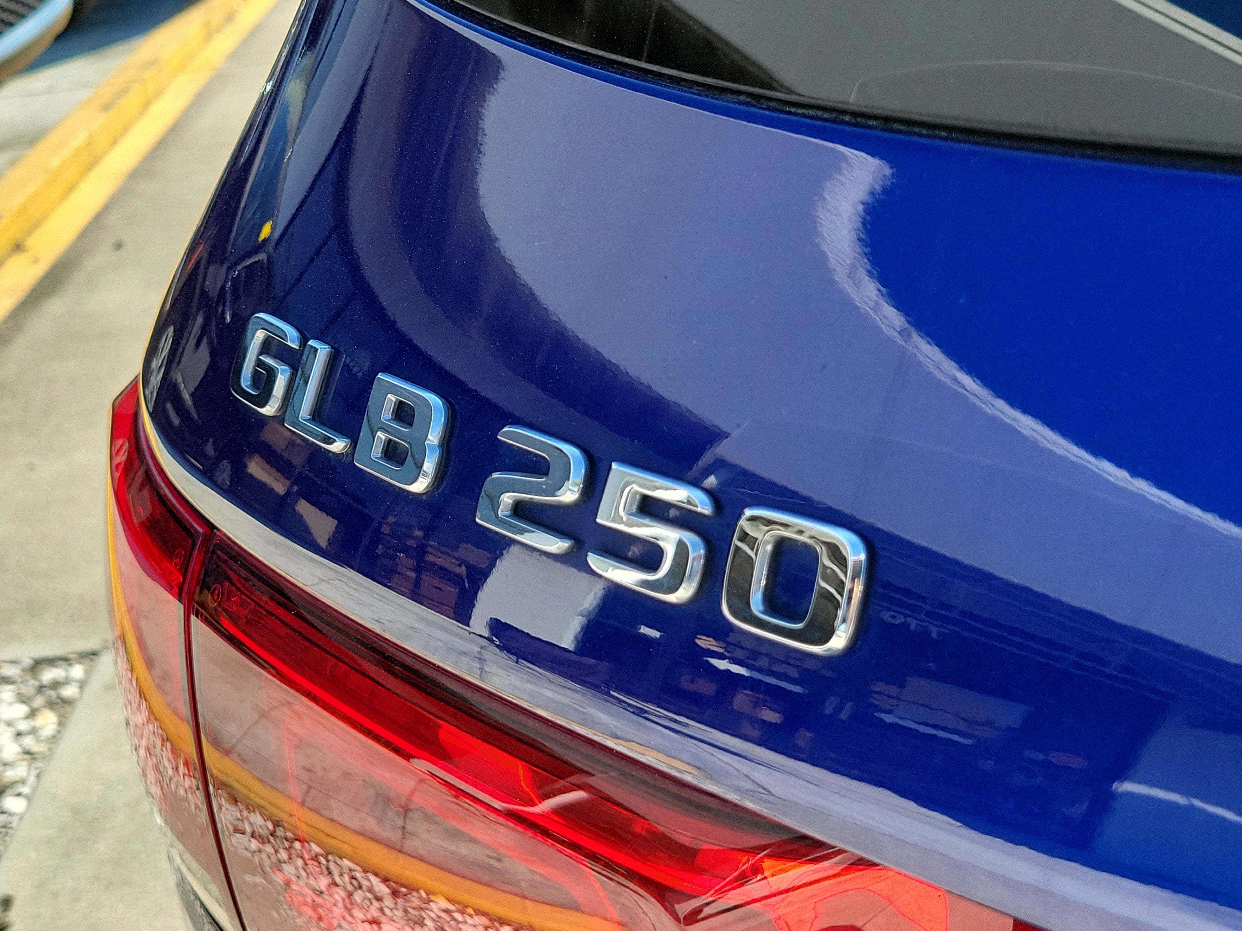 2021 Mercedes-Benz GLB GLB 250