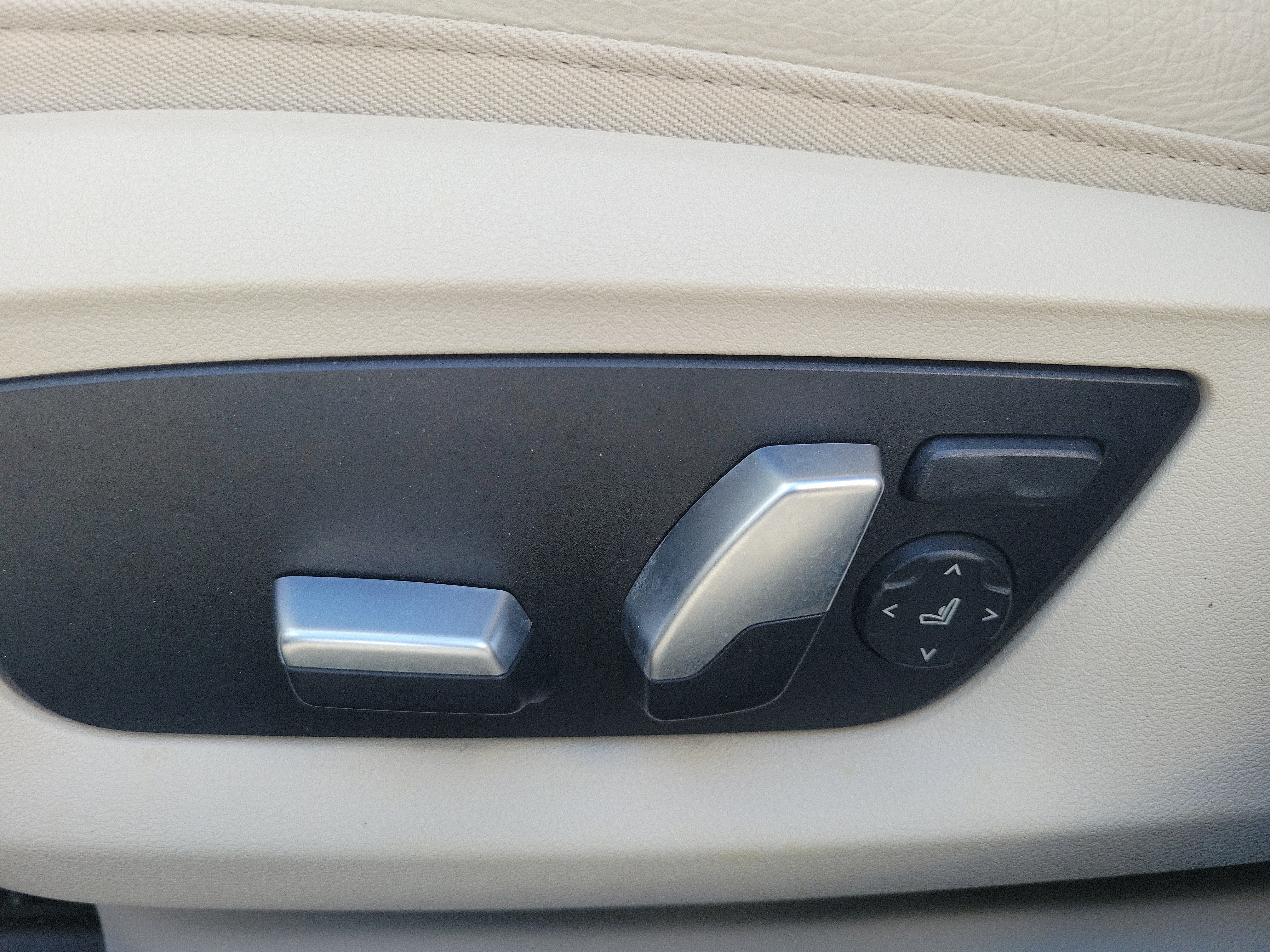 2021 BMW 5 Series 540i