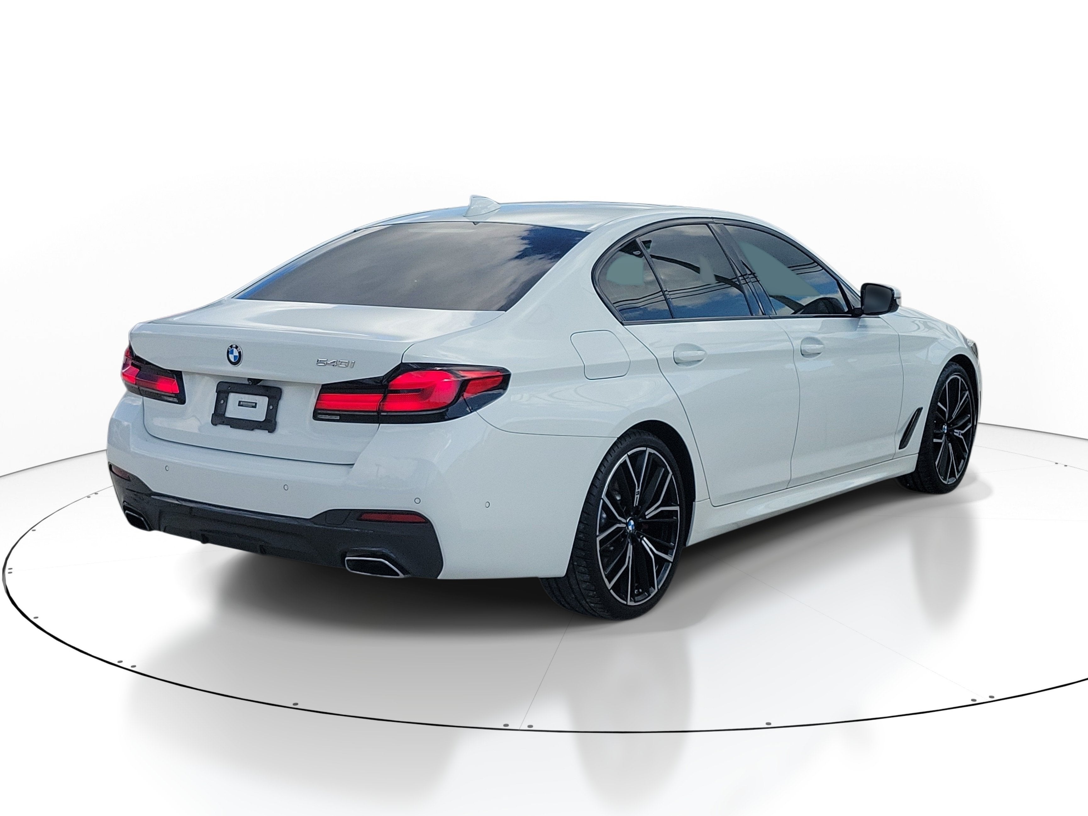 2021 BMW 5 Series 540i