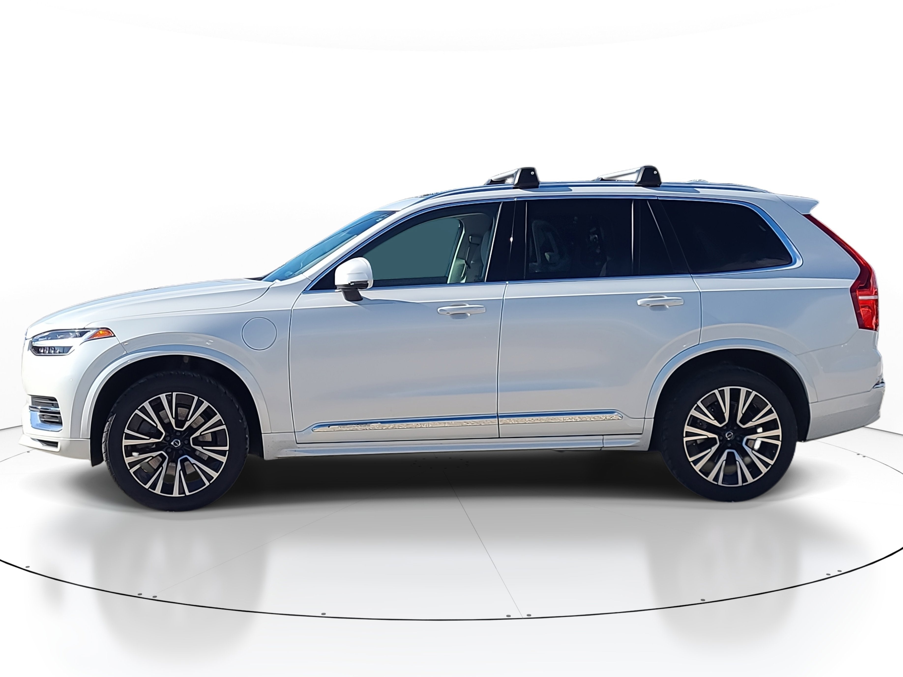 2023 Volvo XC90 Recharge Plug-In Hybrid Core Bright Theme