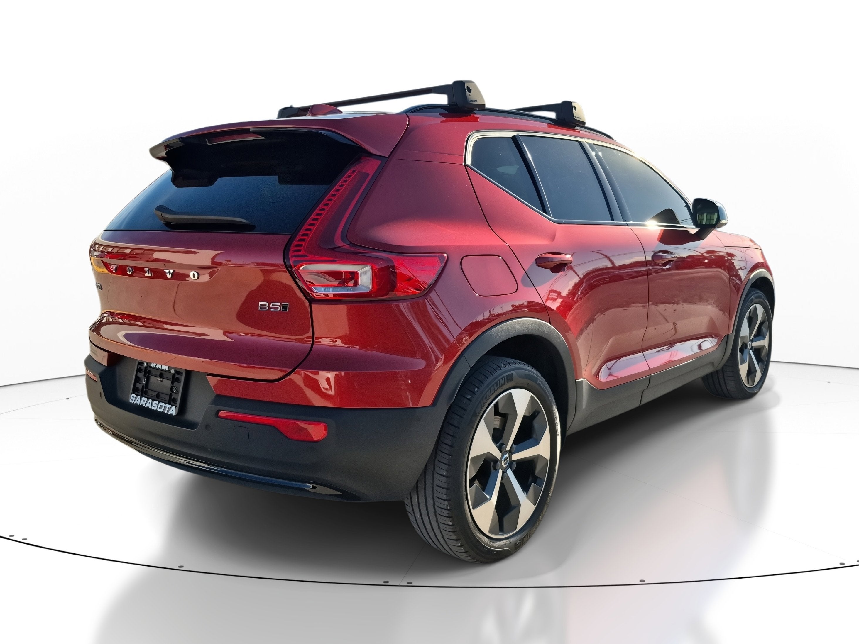 2023 Volvo XC40 Plus Dark Theme