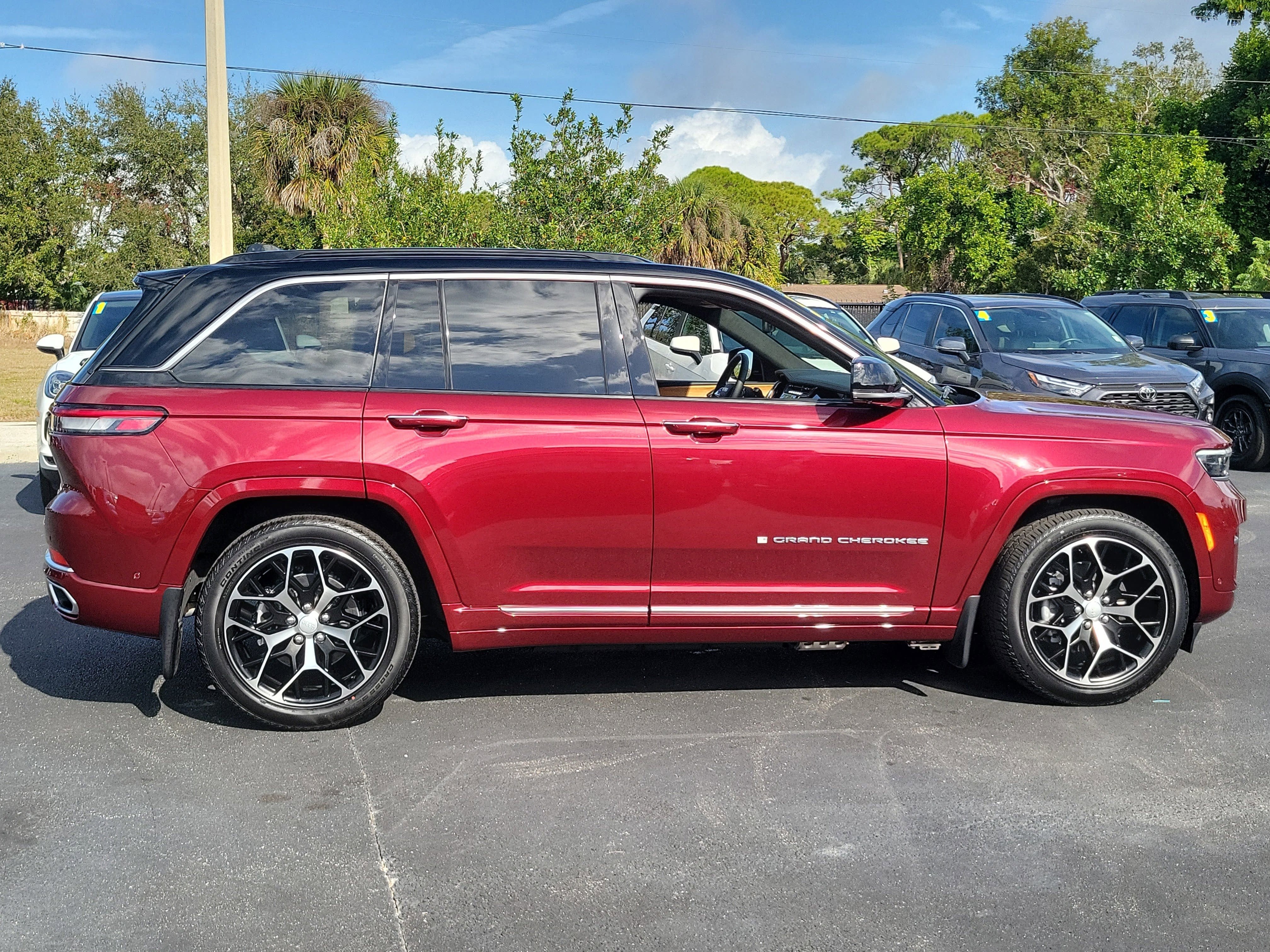 2025 Jeep Grand Cherokee 4xe Summit Reserve