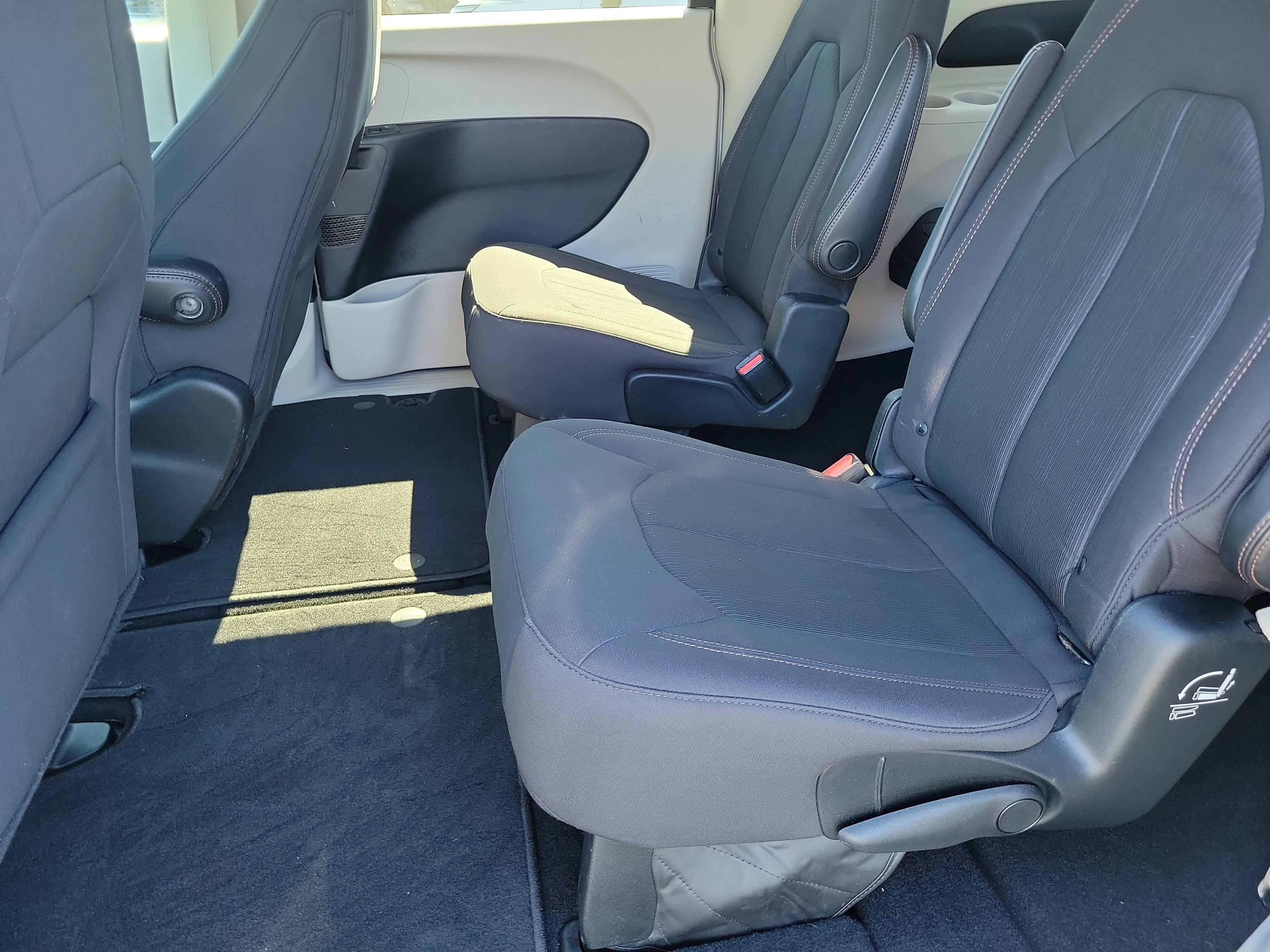 2019 Chrysler Pacifica LX