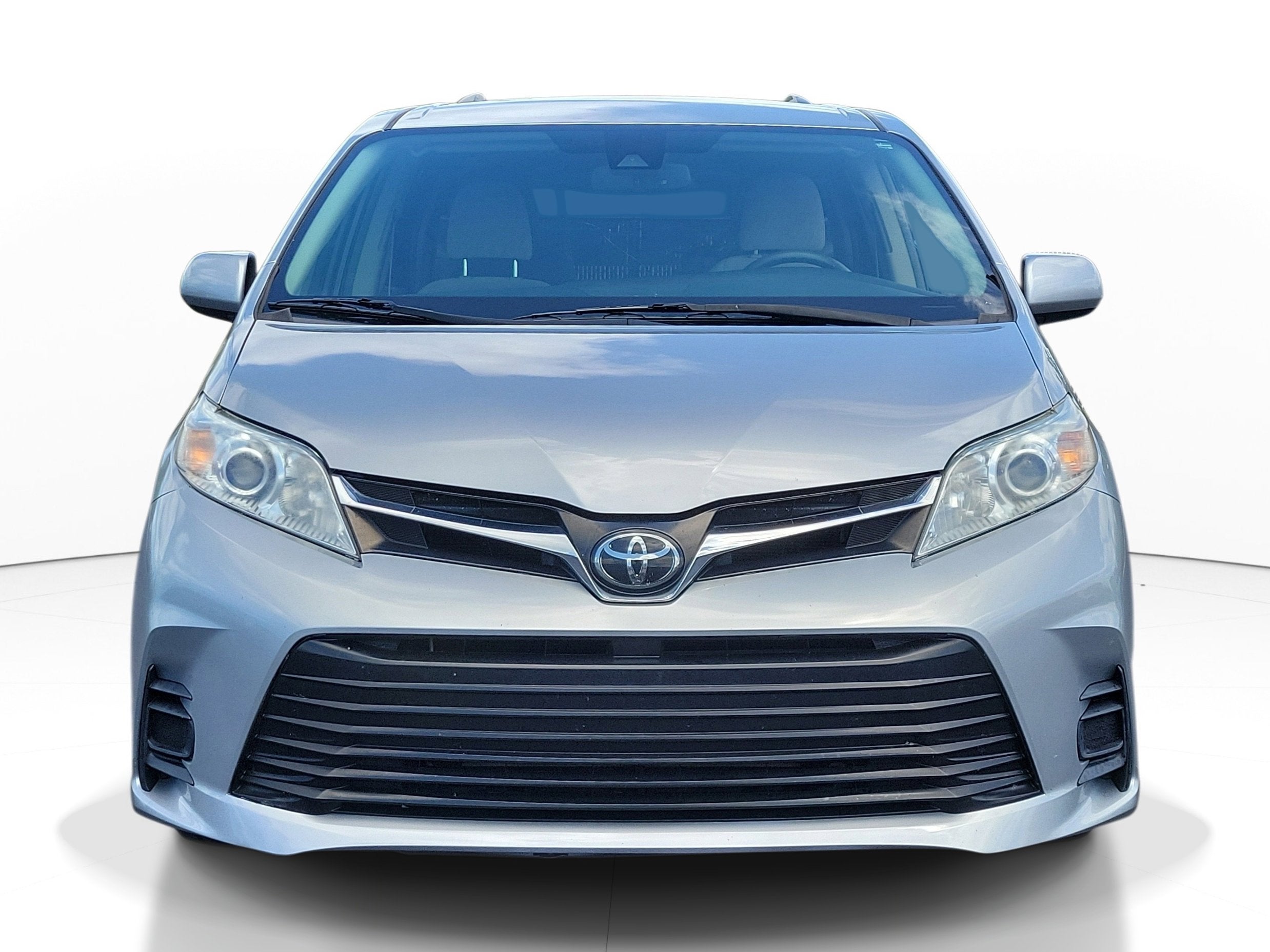 2018 Toyota Sienna LE Auto Access Seat