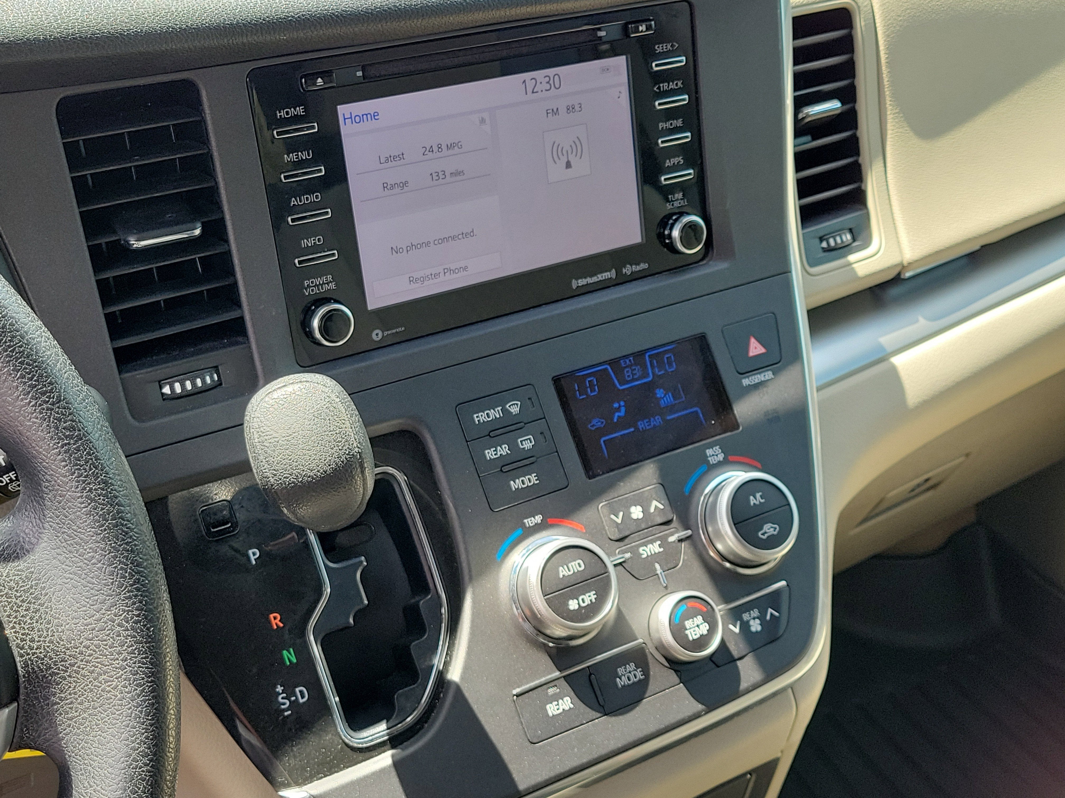 2018 Toyota Sienna LE Auto Access Seat