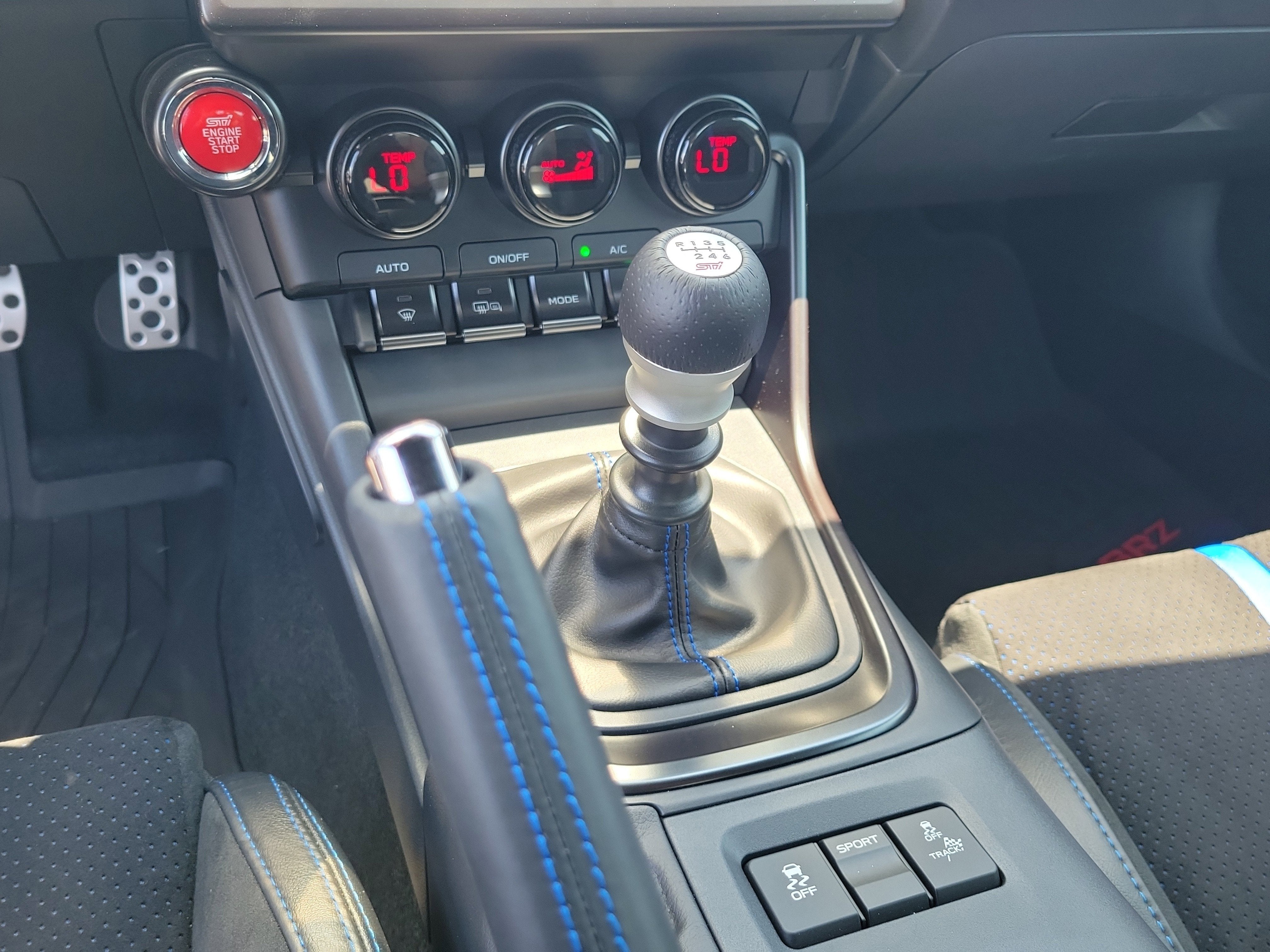 2025 Subaru BRZ tS