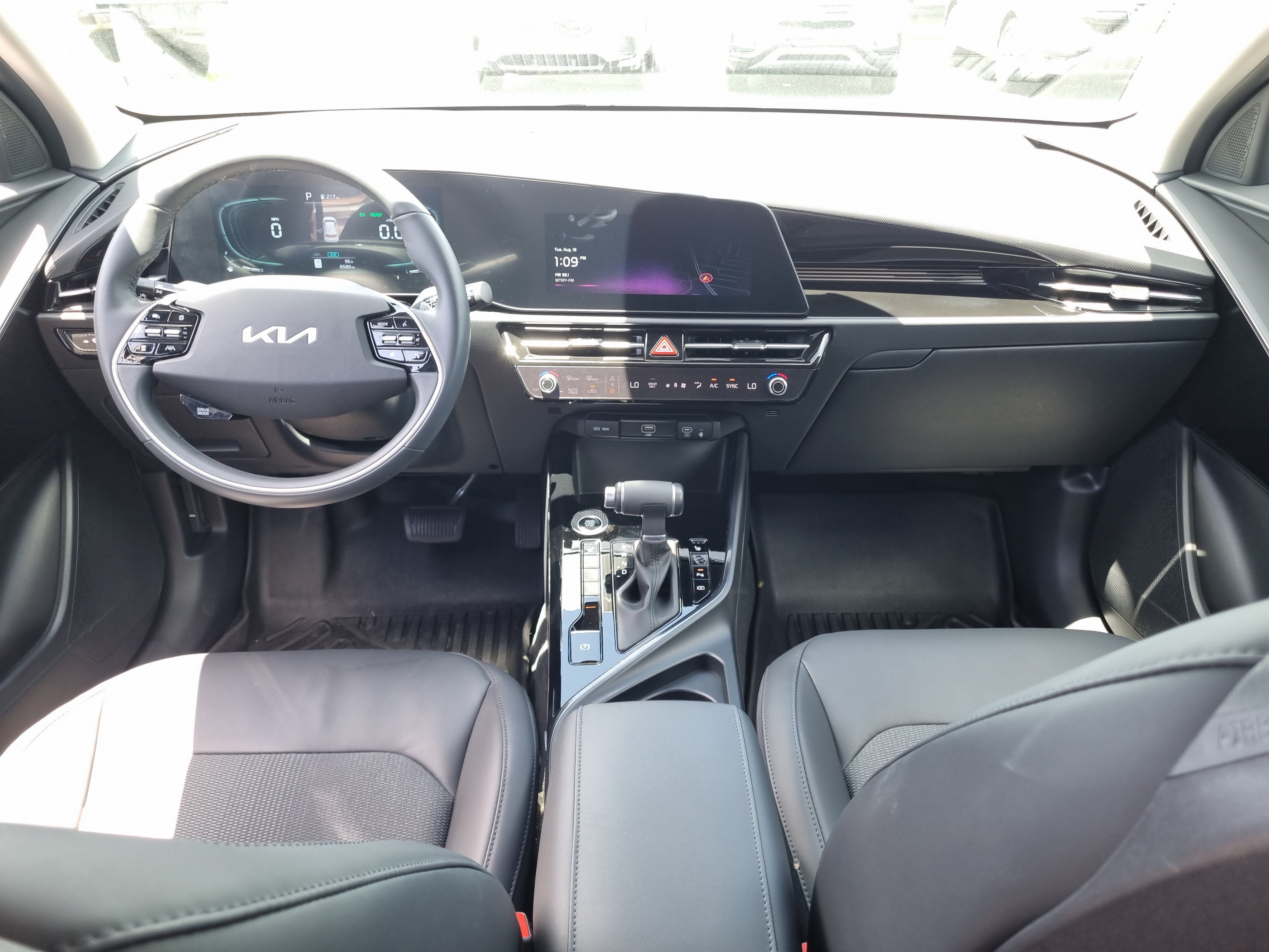 2024 Kia Niro EX