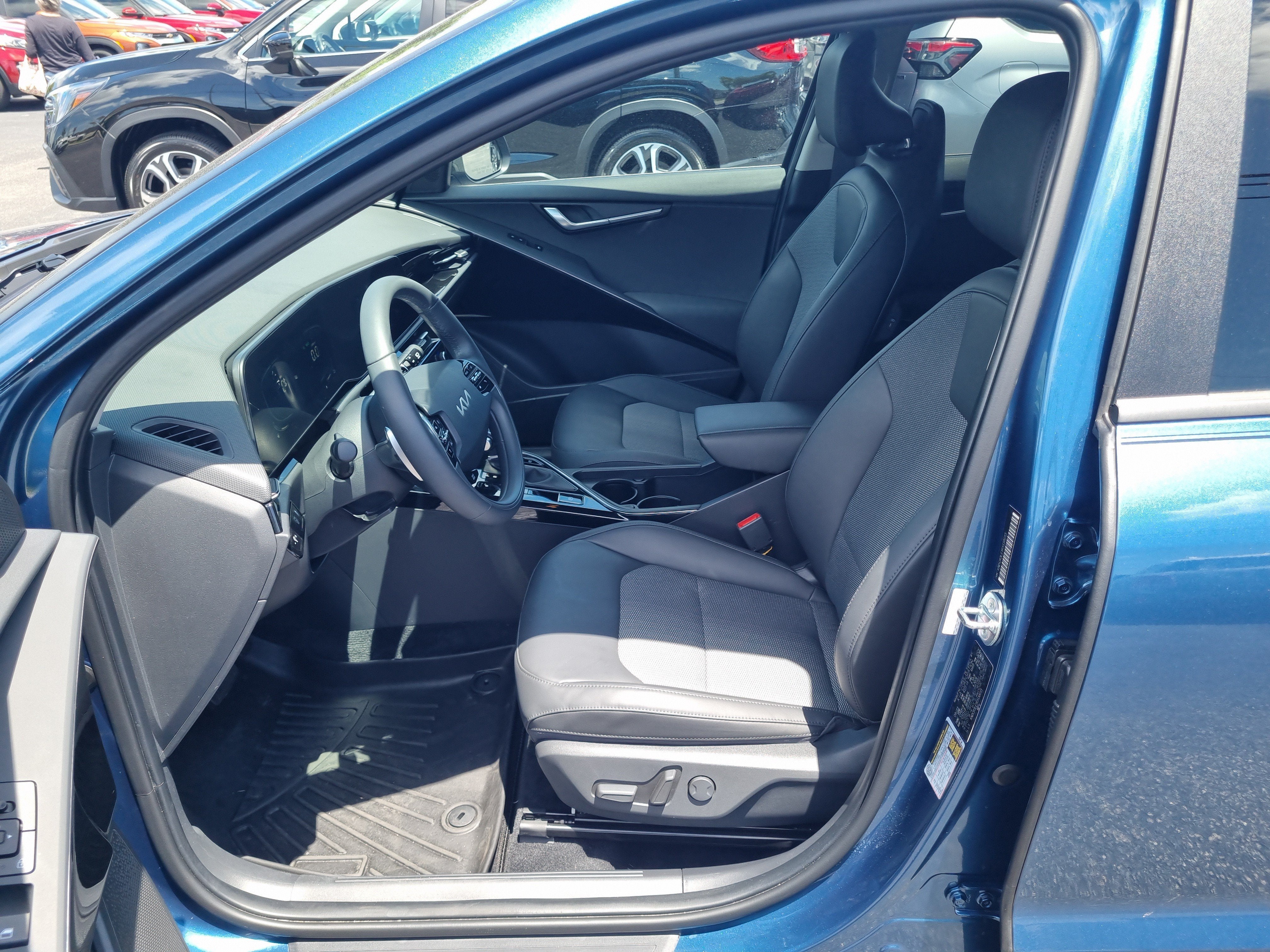 2024 Kia Niro EX