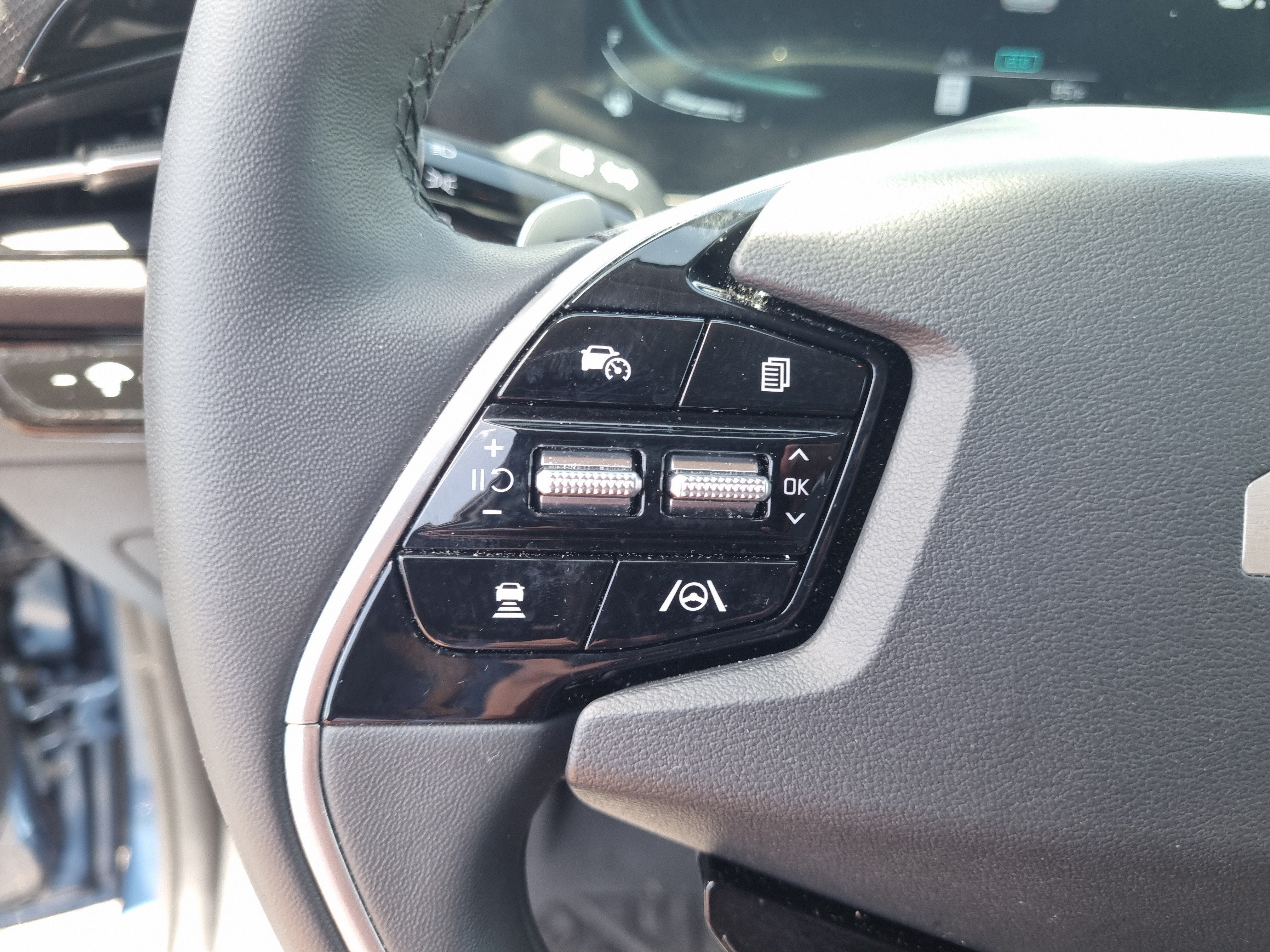 2024 Kia Niro EX