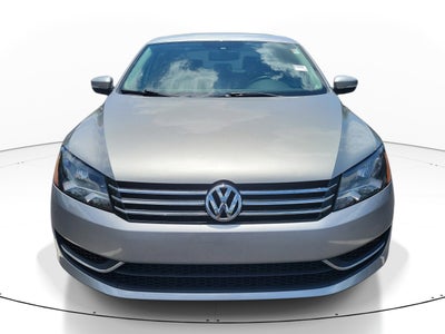2014 Volkswagen Passat 1.8T SE