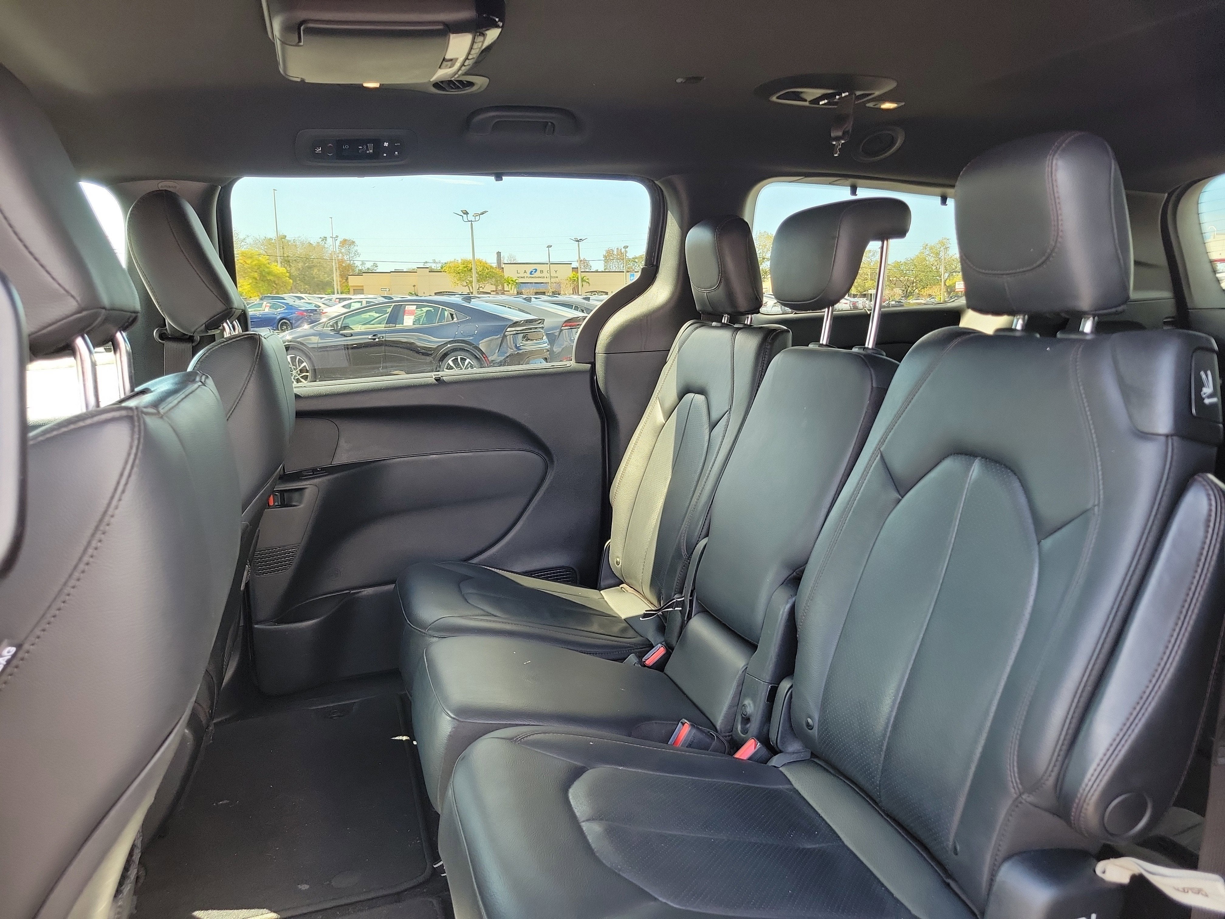 2020 Chrysler Pacifica Touring L