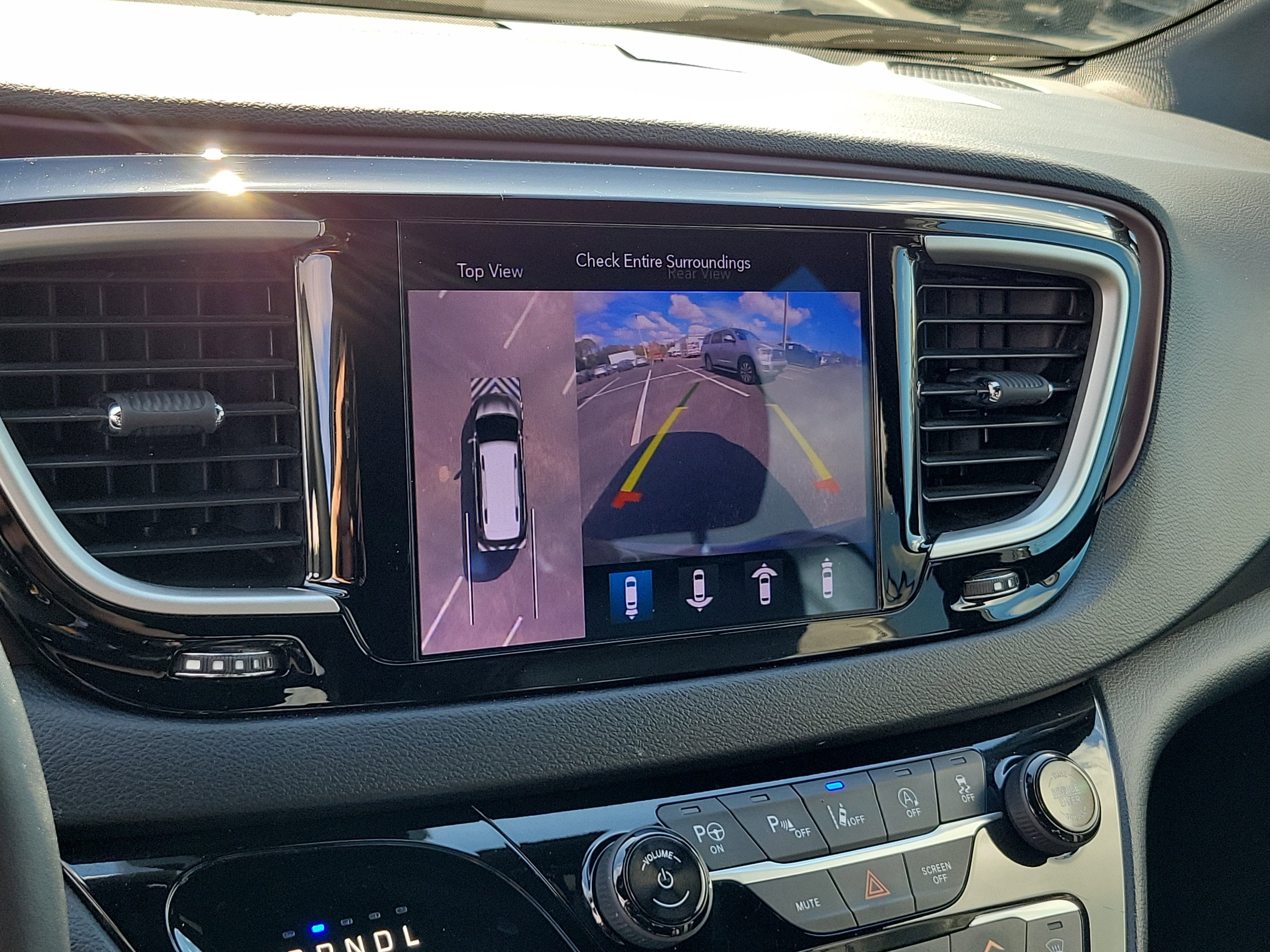 2020 Chrysler Pacifica Touring L