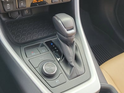 2025 Toyota RAV4 Hybrid XLE Premium