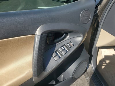 2011 Toyota RAV4 FWD 4dr 4-cyl 4-Spd AT (Natl)