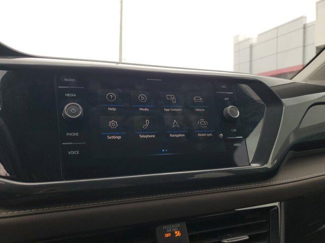 2024 Volkswagen Taos 1.5T SEL