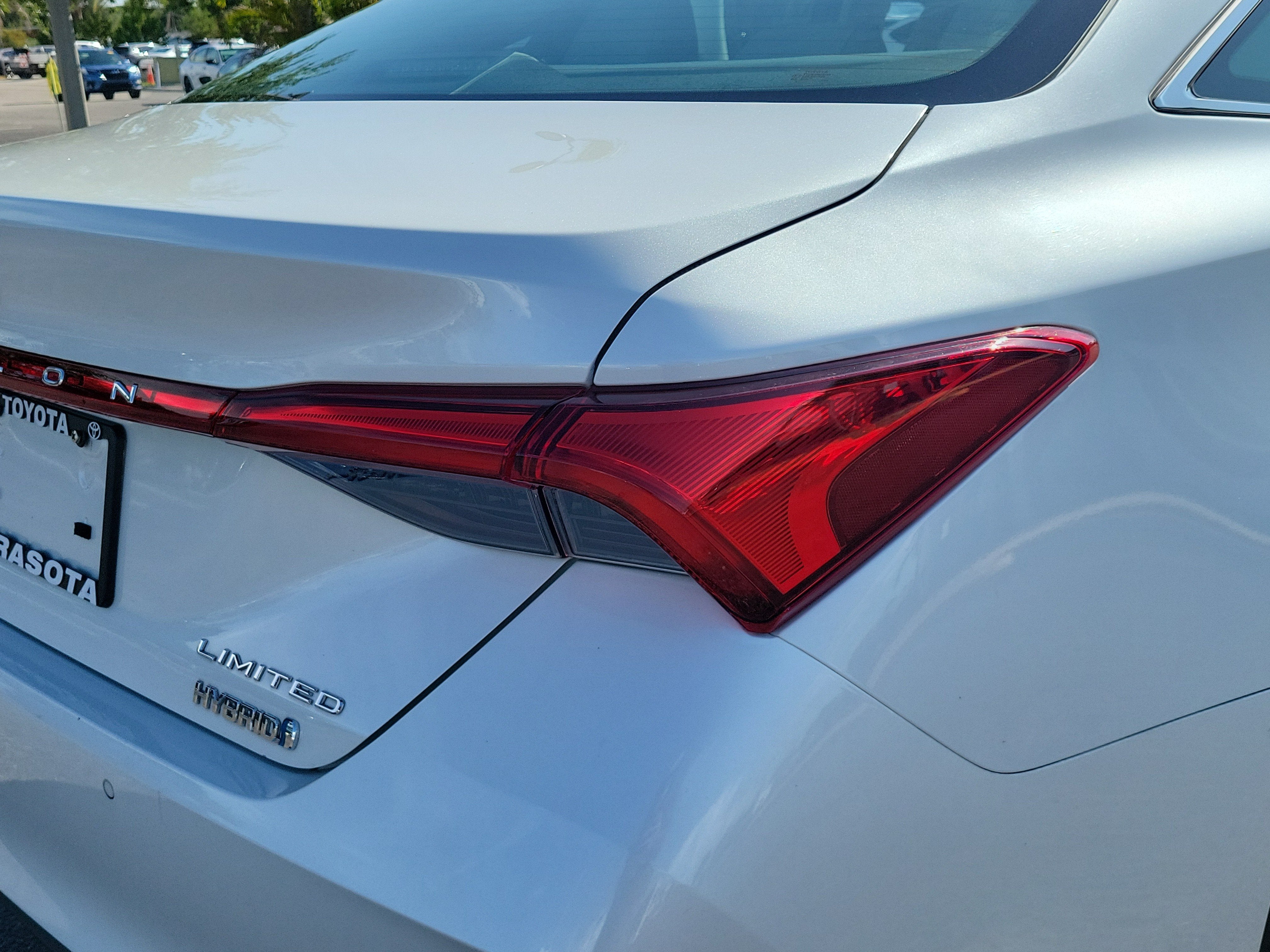 2019 Toyota Avalon Hybrid Limited