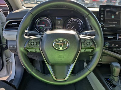 2022 Toyota Camry Hybrid SE