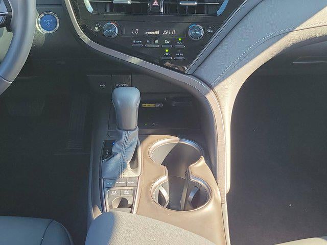 2024 Toyota Camry Hybrid SE