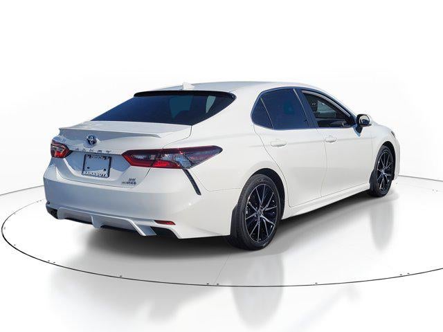 2024 Toyota Camry Hybrid SE