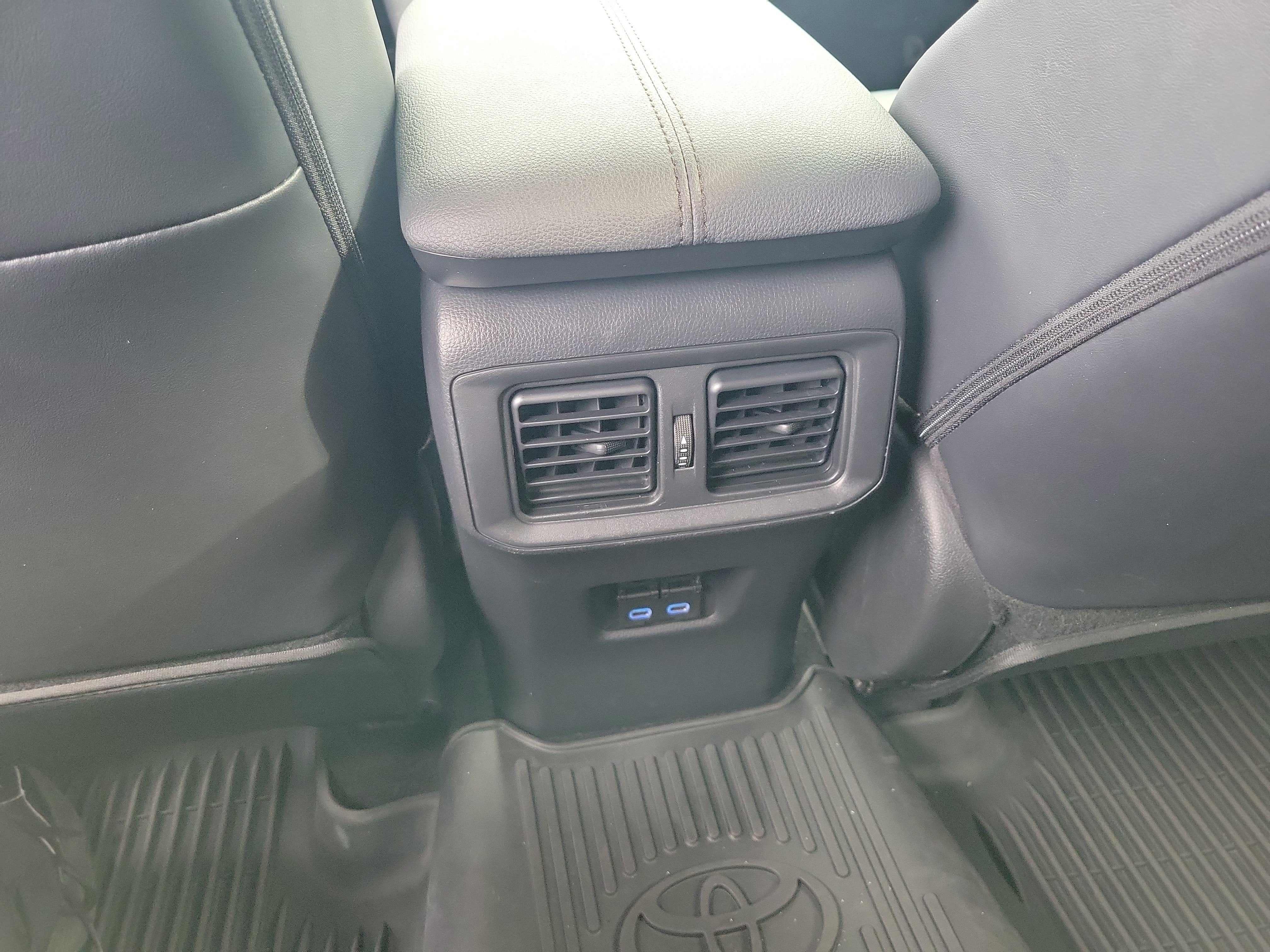 2022 Toyota RAV4 Hybrid XSE