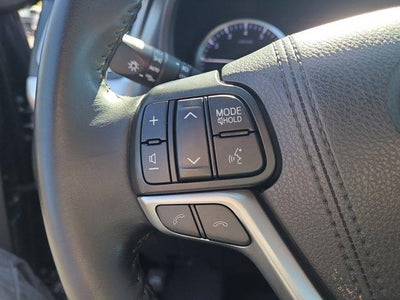 2017 Toyota Highlander LE