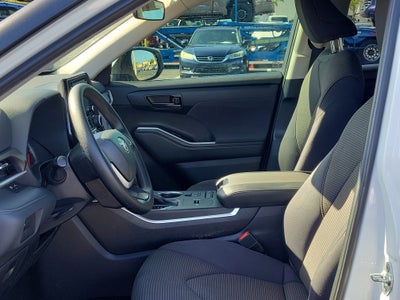 2022 Toyota Highlander L