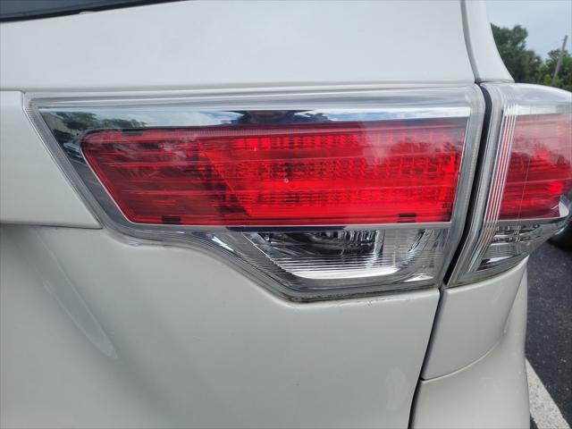 2016 Toyota Highlander Limited Platinum V6
