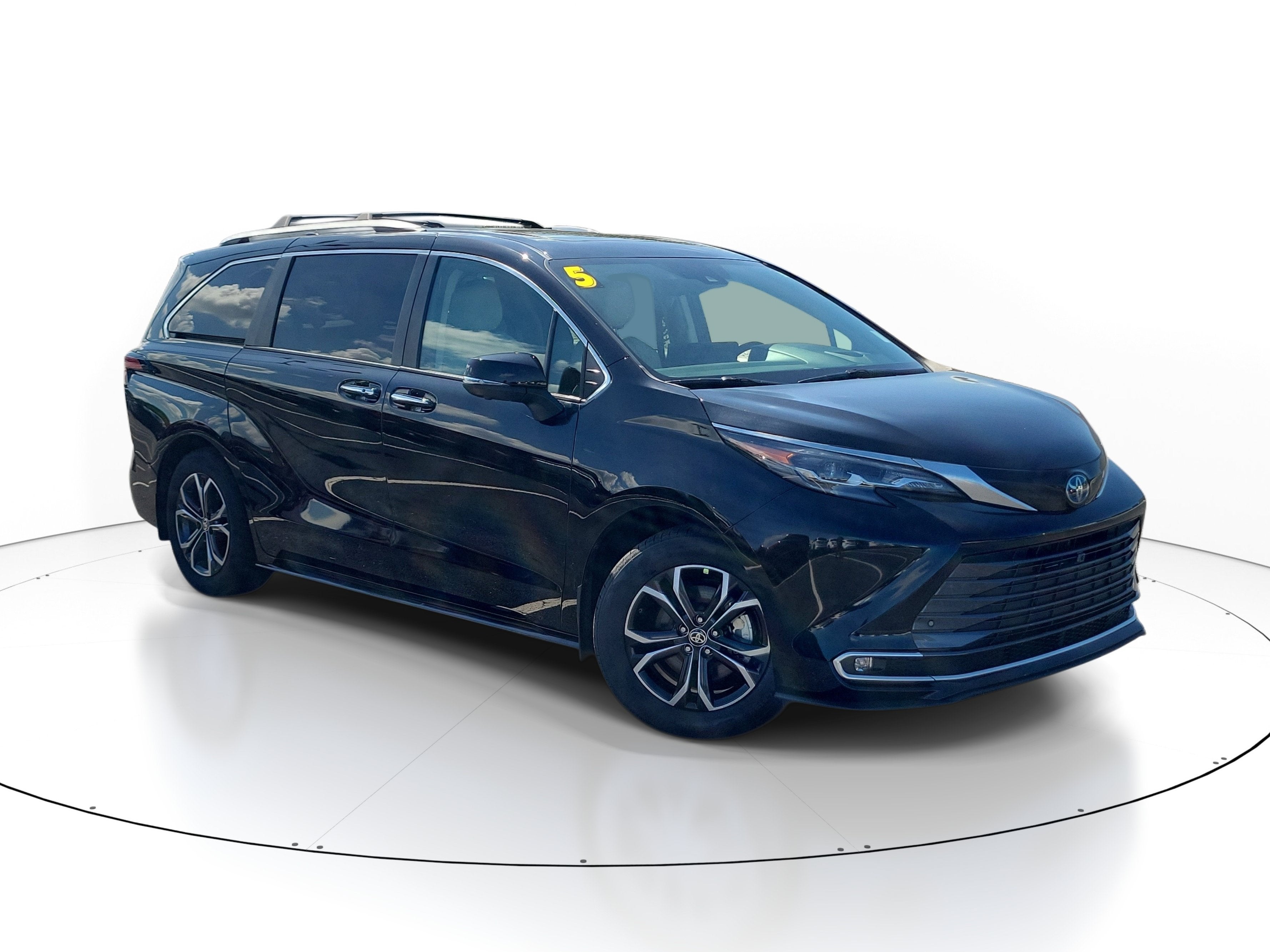 2025 Toyota Sienna Platinum