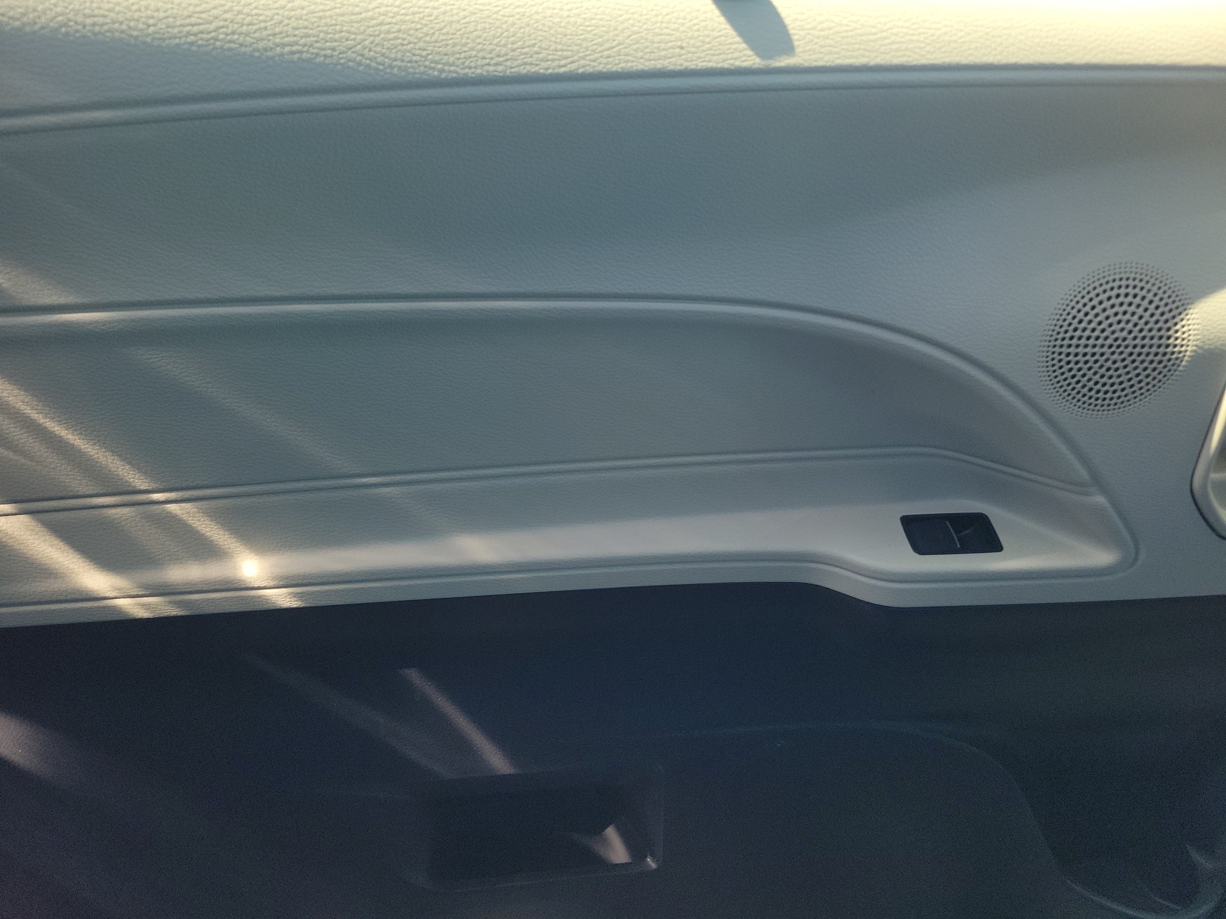 2025 Toyota Sienna Platinum