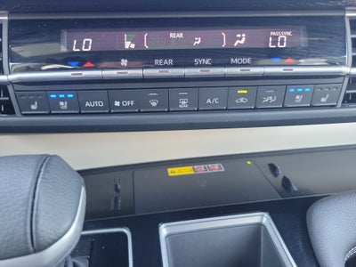 2025 Toyota Sienna Platinum